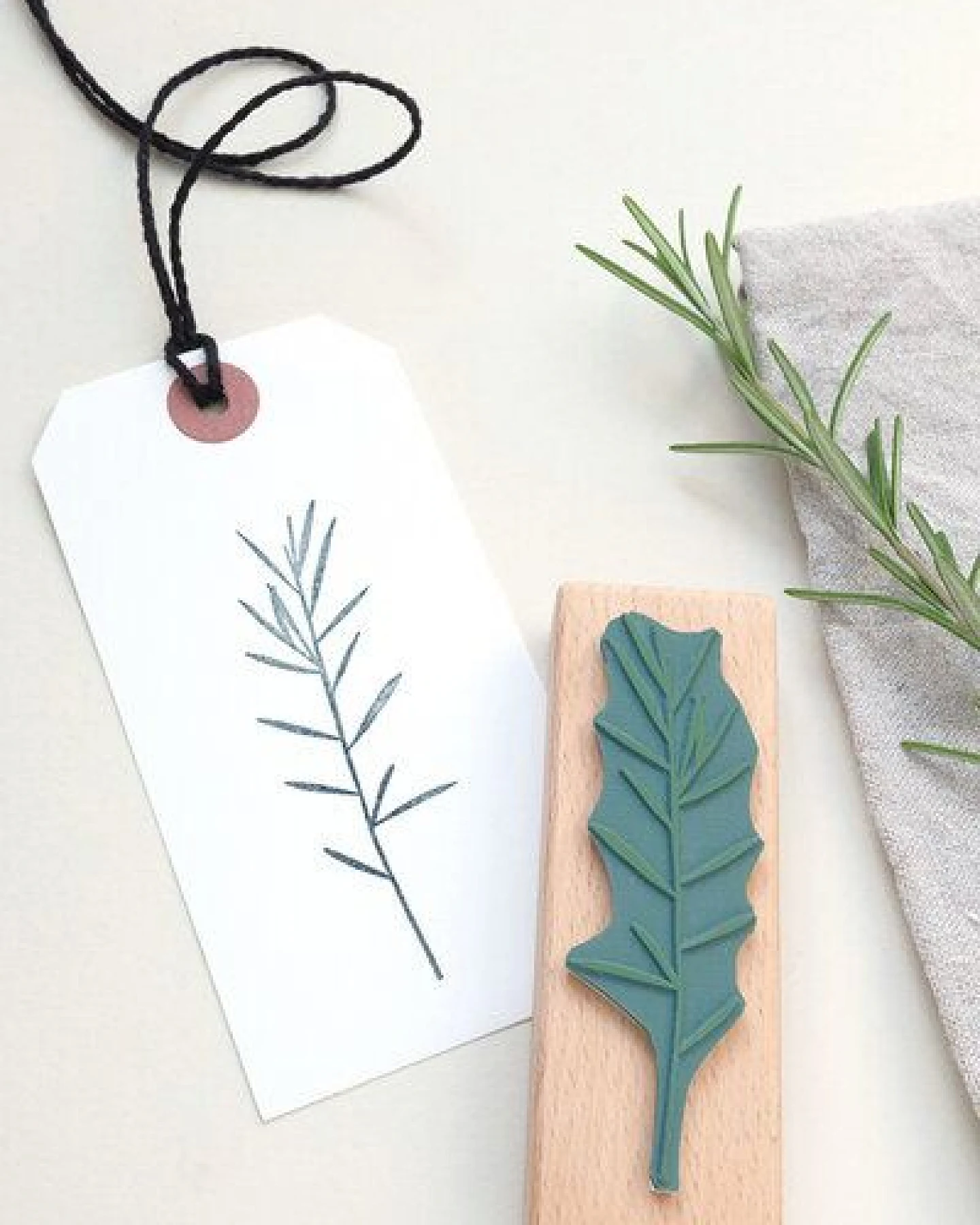 STUDIO KARAMELO STEMPEL ROSMARIN, KORNBLUME, FARN, verschiedene Motive – Ansicht 2