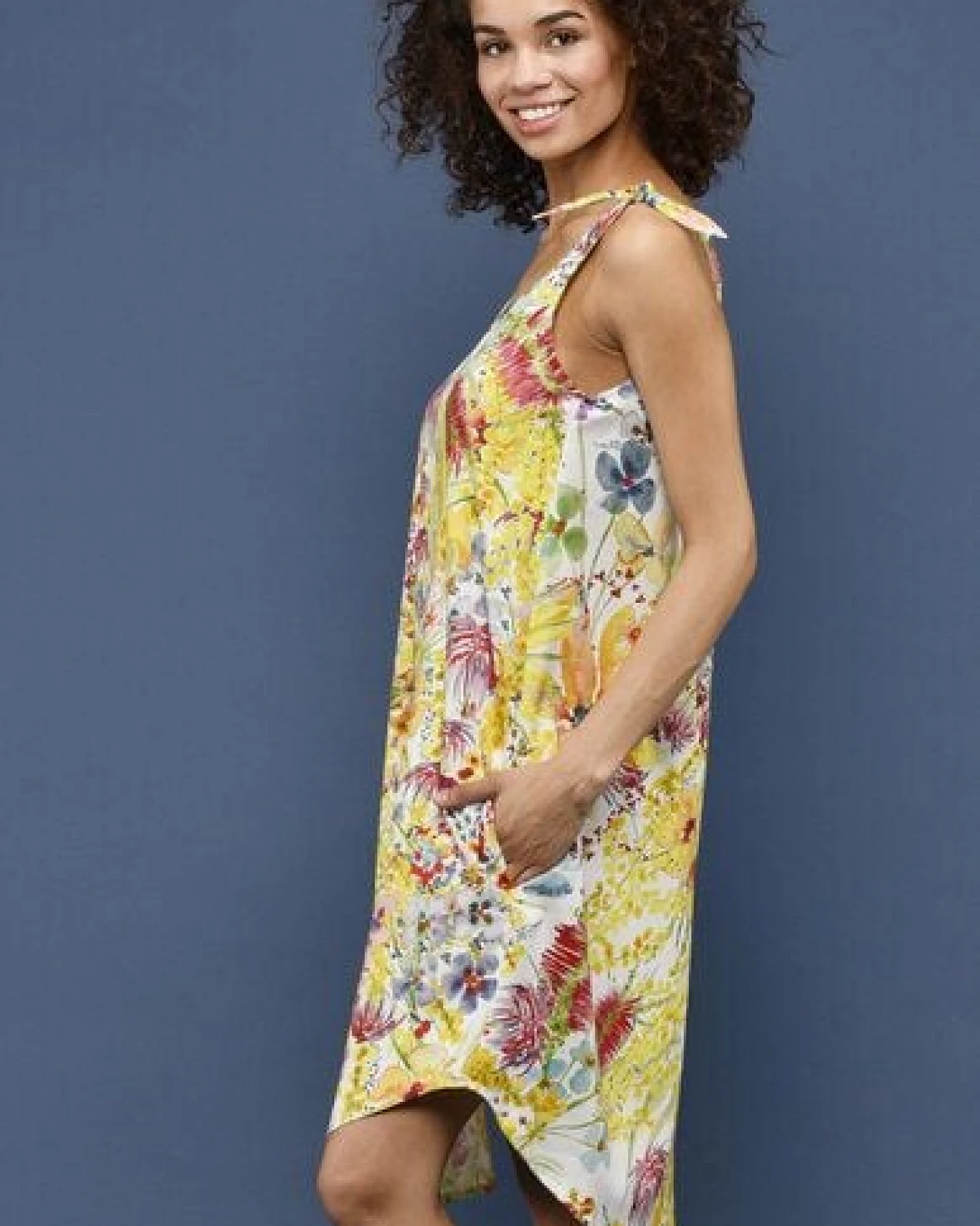 Studio Hertzberg Blumenkleid Aly-sssa von Amy – Ansicht 4
