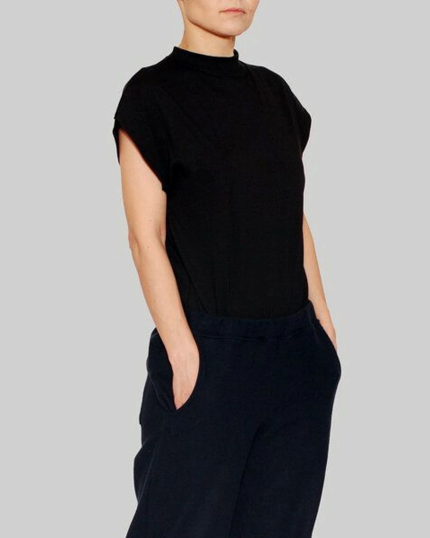 KOLO Berlin Shirt June aus Bio-Baumwolle - schwarz - unisex – Ansicht 2
