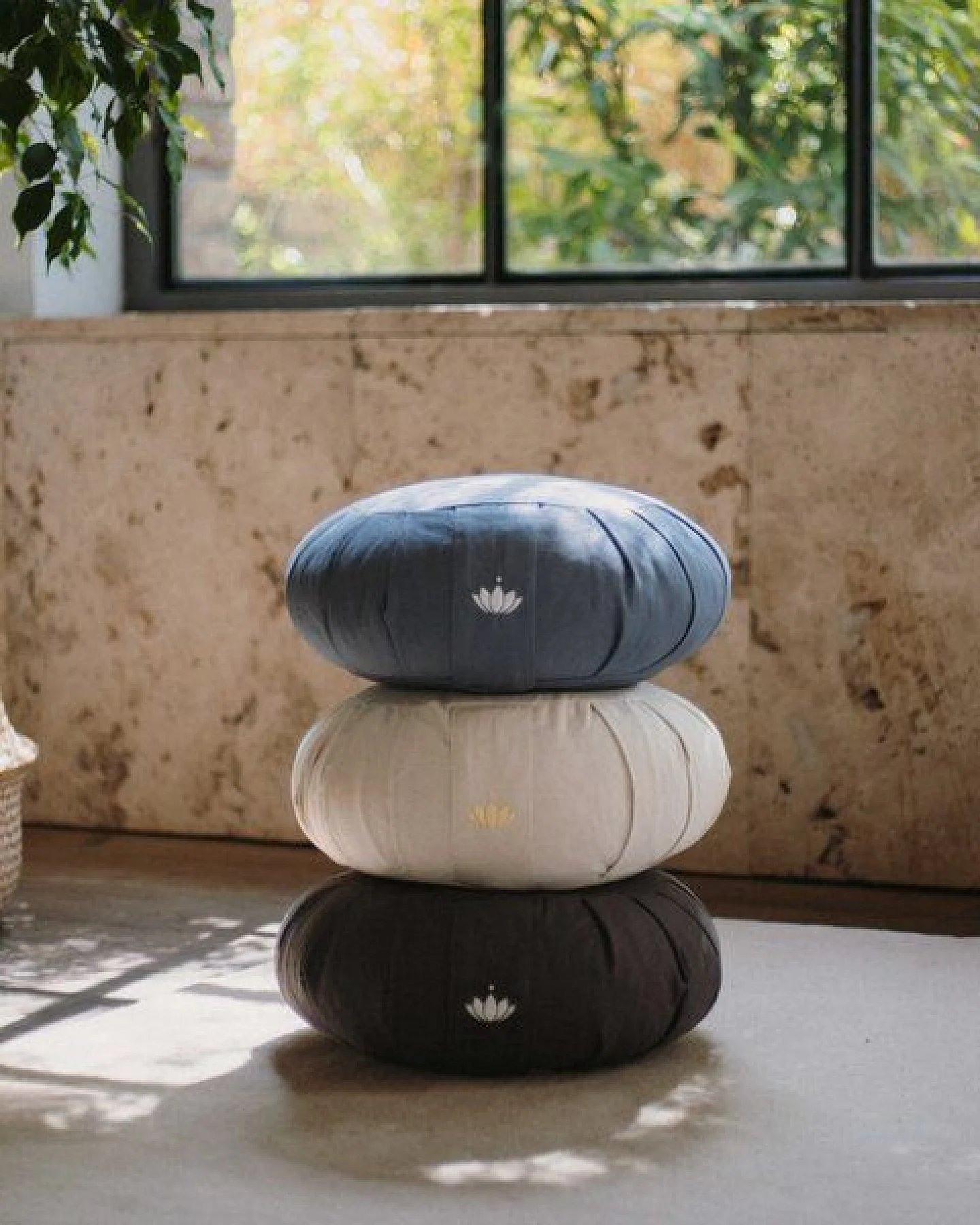 Lotuscrafts Zafu Kissen Kapok Delight - Sitzhöhe 15 cm - mit Kapokfüllung – Ansicht 4
