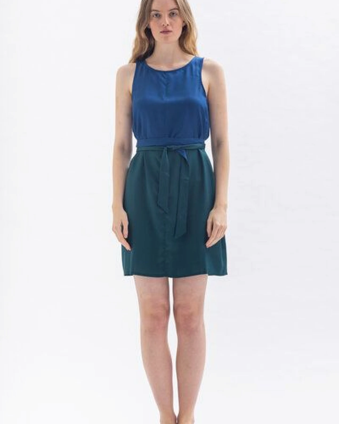 Studio Hertzberg Tulpinaa Kleid blau grün – Ansicht 2