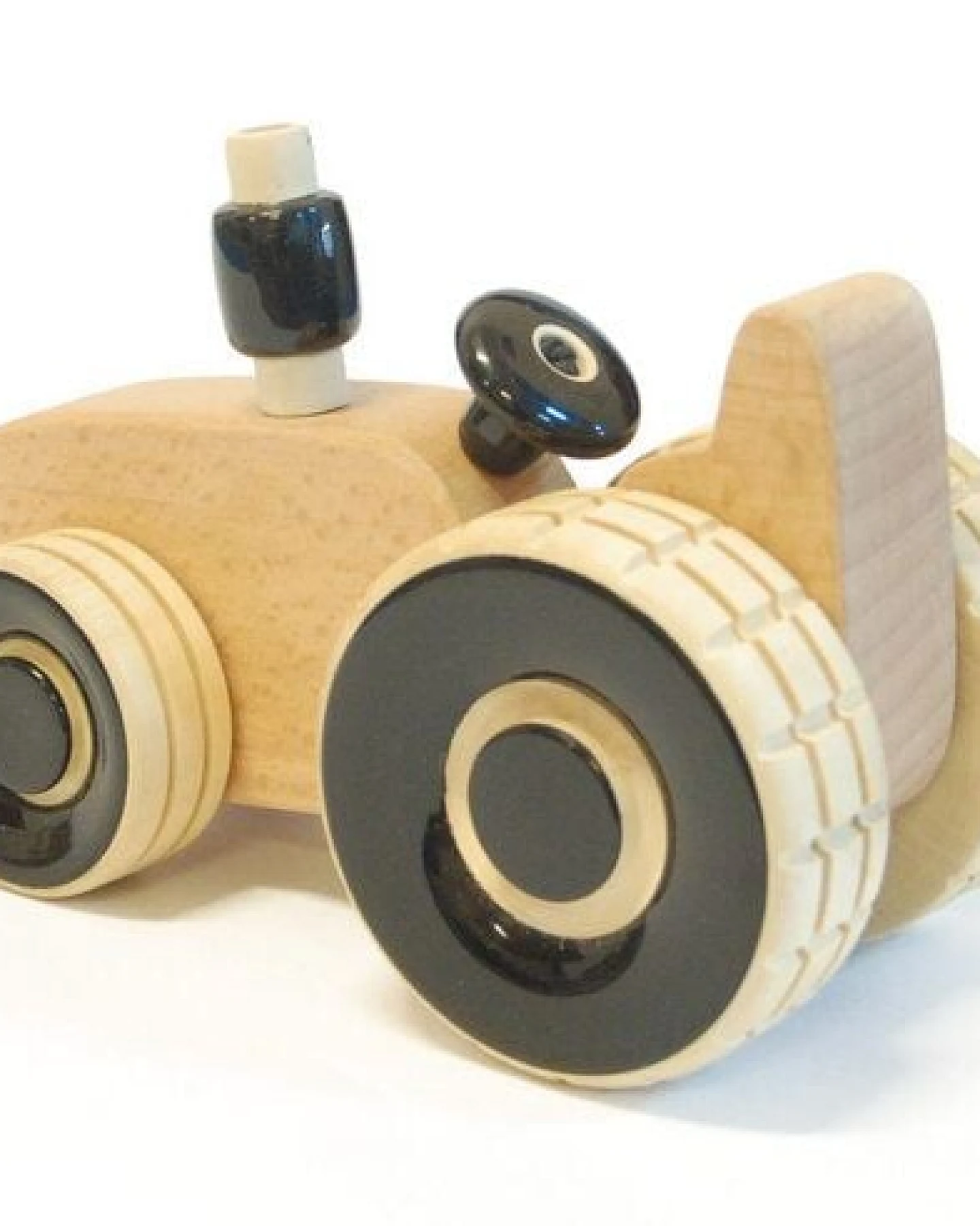 Maya Organic Holztraktor – Ansicht 4