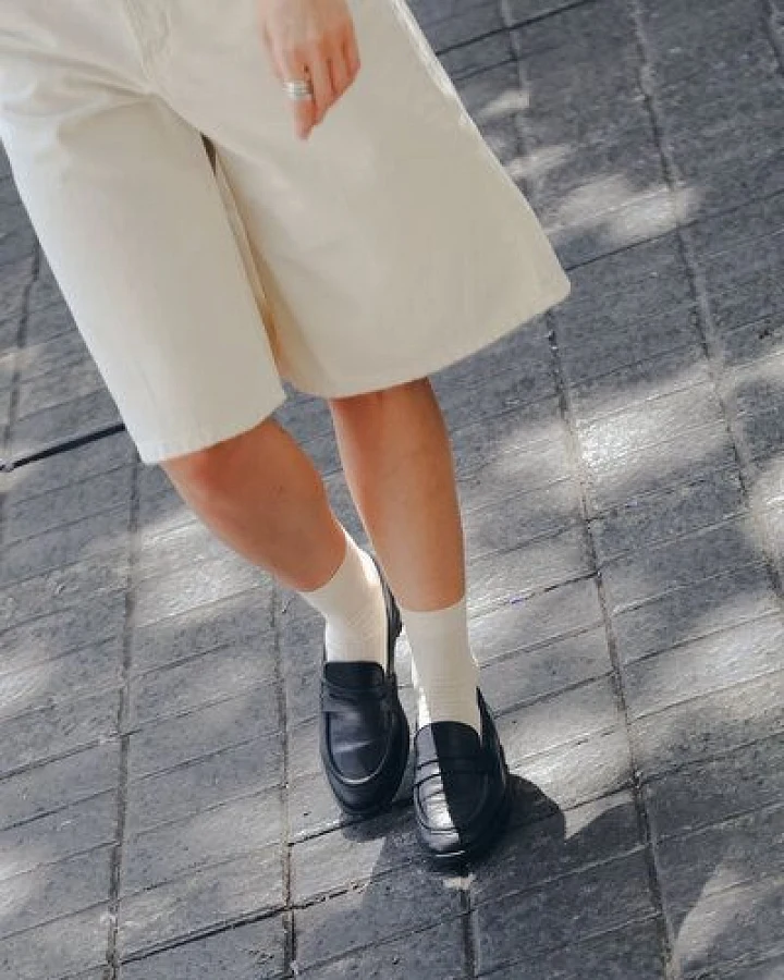 Jutelaune Lea Black Moccasins