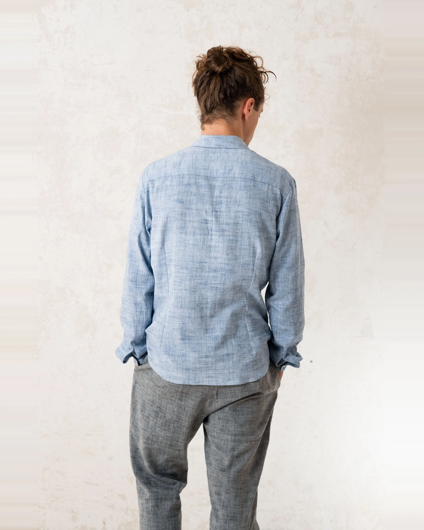 Jyoti Fair Works Herren vegan Hemd Slim-Fit Hilu Hellblau – Ansicht 2