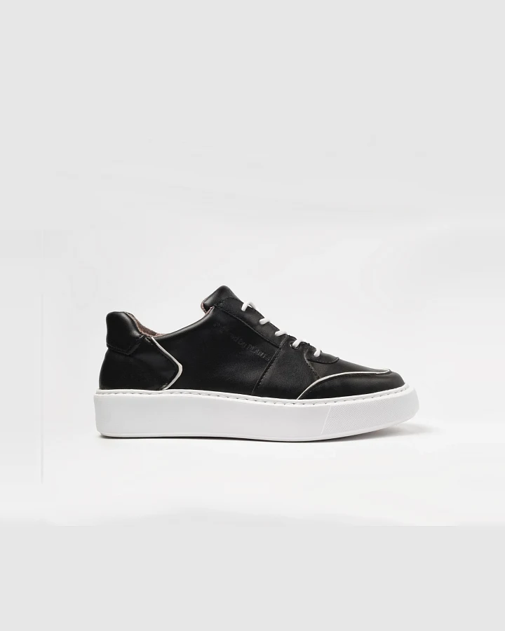 AGAZI Damen vegan Sneaker Emi Schwarz & Weiß