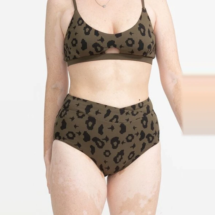 Green Leopard (Khaki)