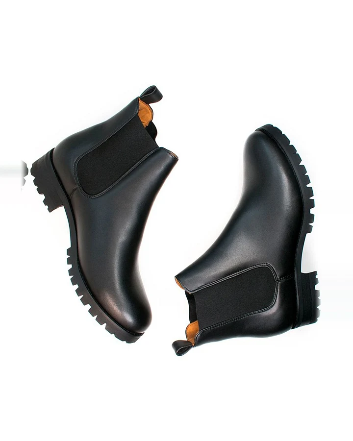 Will's Vegan Store Damen vegan Chelsea Boots Damen Wide Fit Luxe Deep Tread Schwarz