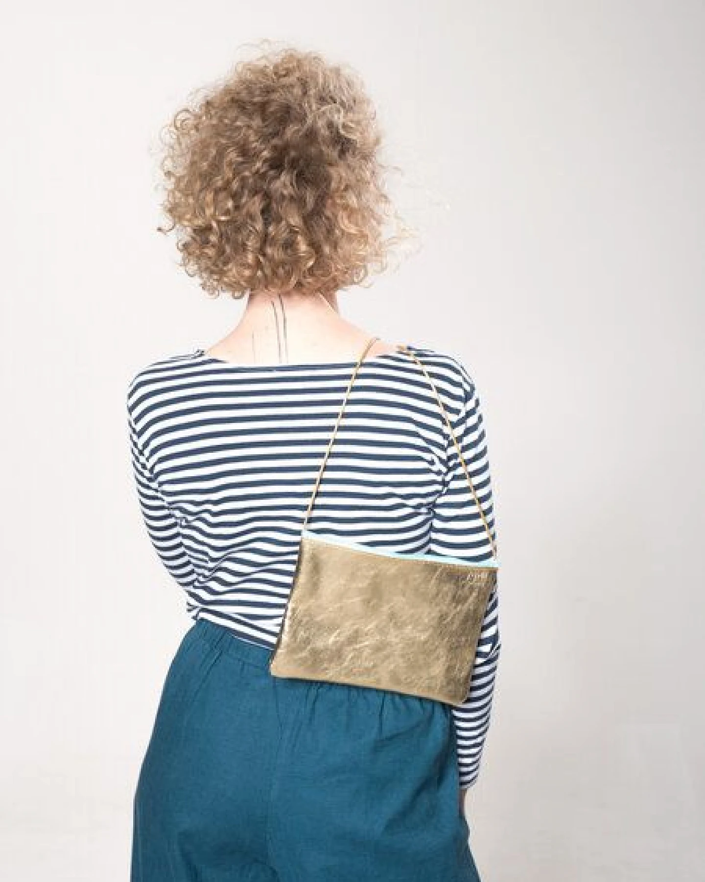 monday market Ledertasche Claire – Ansicht 2
