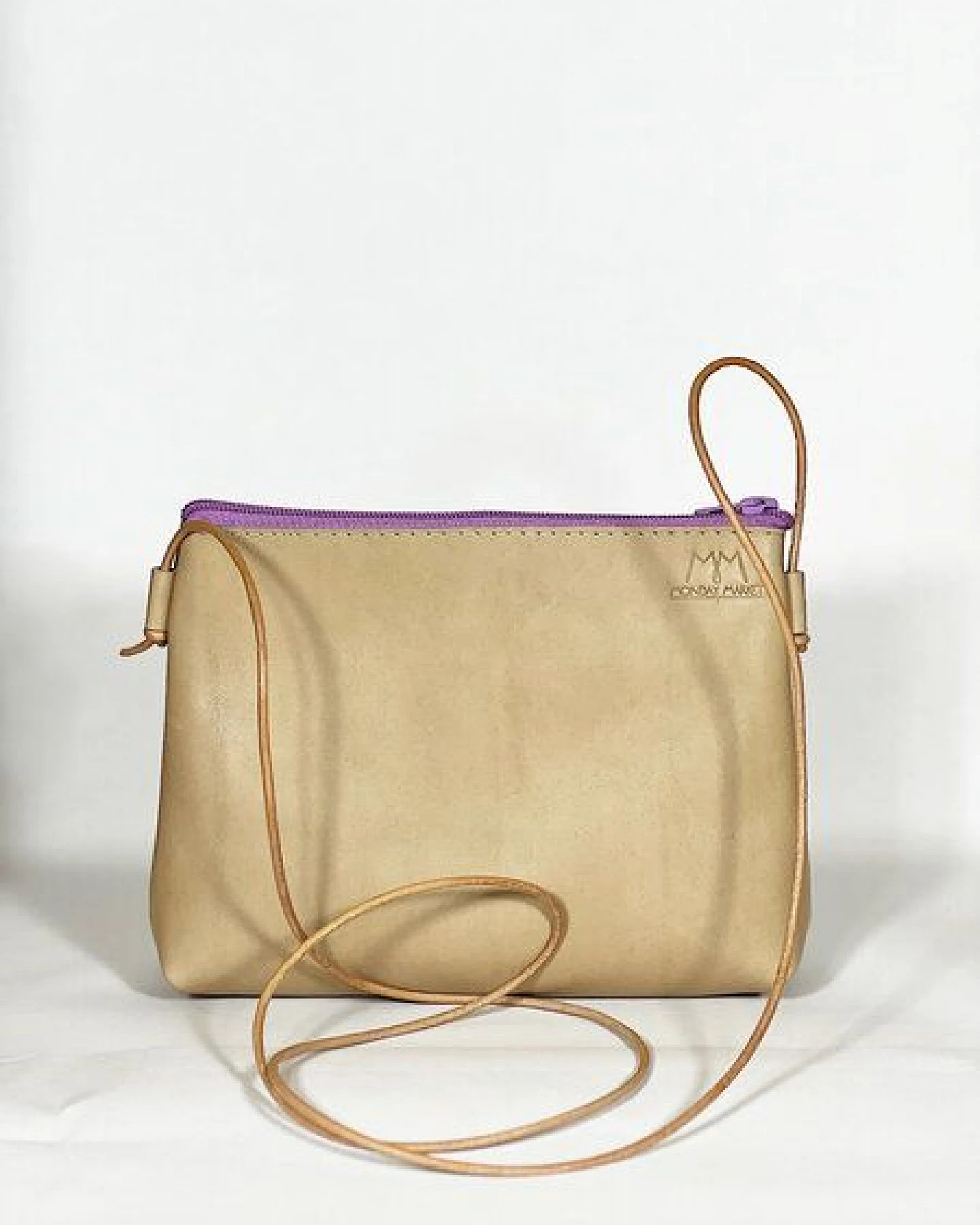 monday market Ledertasche Stine – Ansicht 2