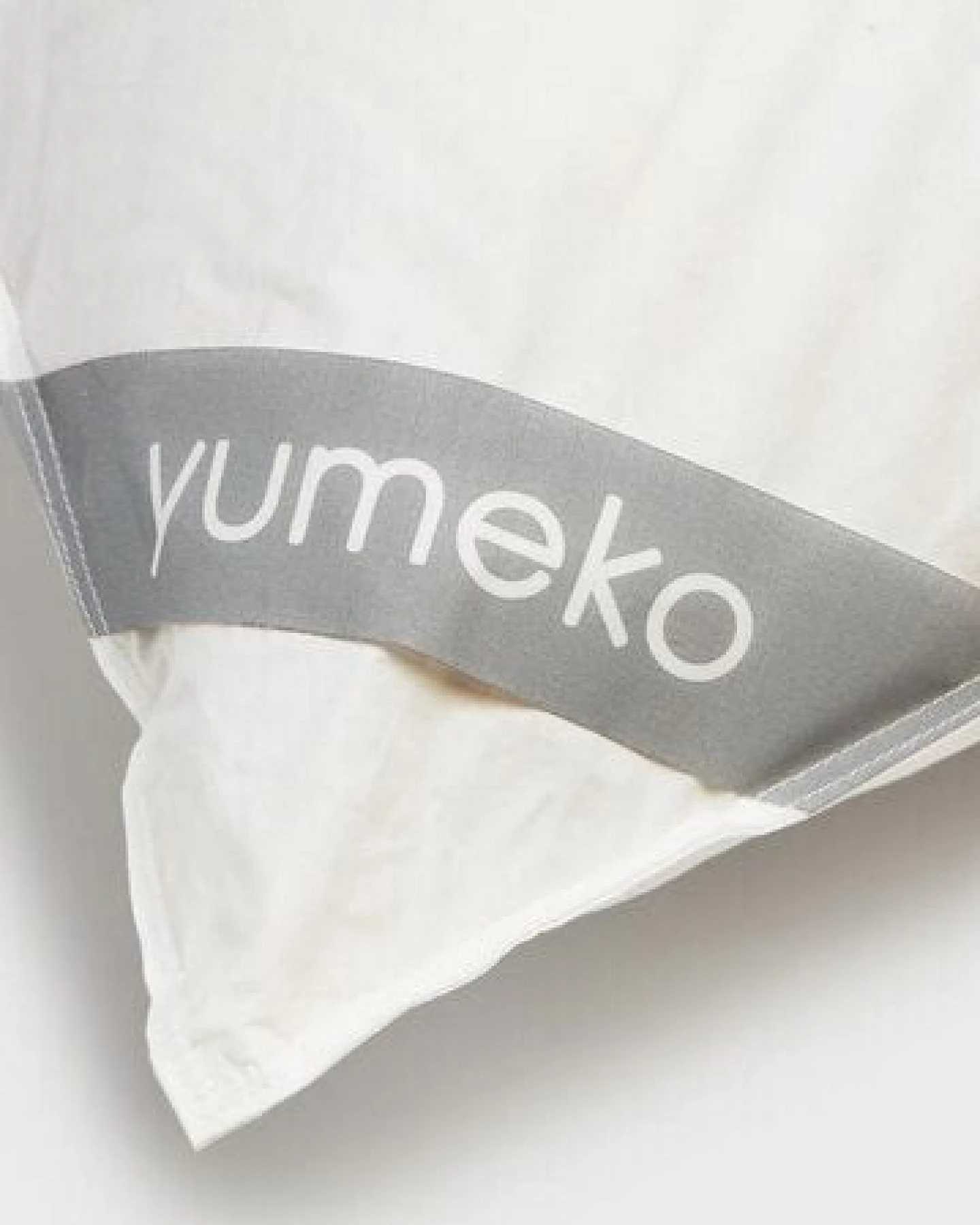 Kissen 80x80 Weich "Yumeko" aus Daunen Deluxe – Ansicht 4