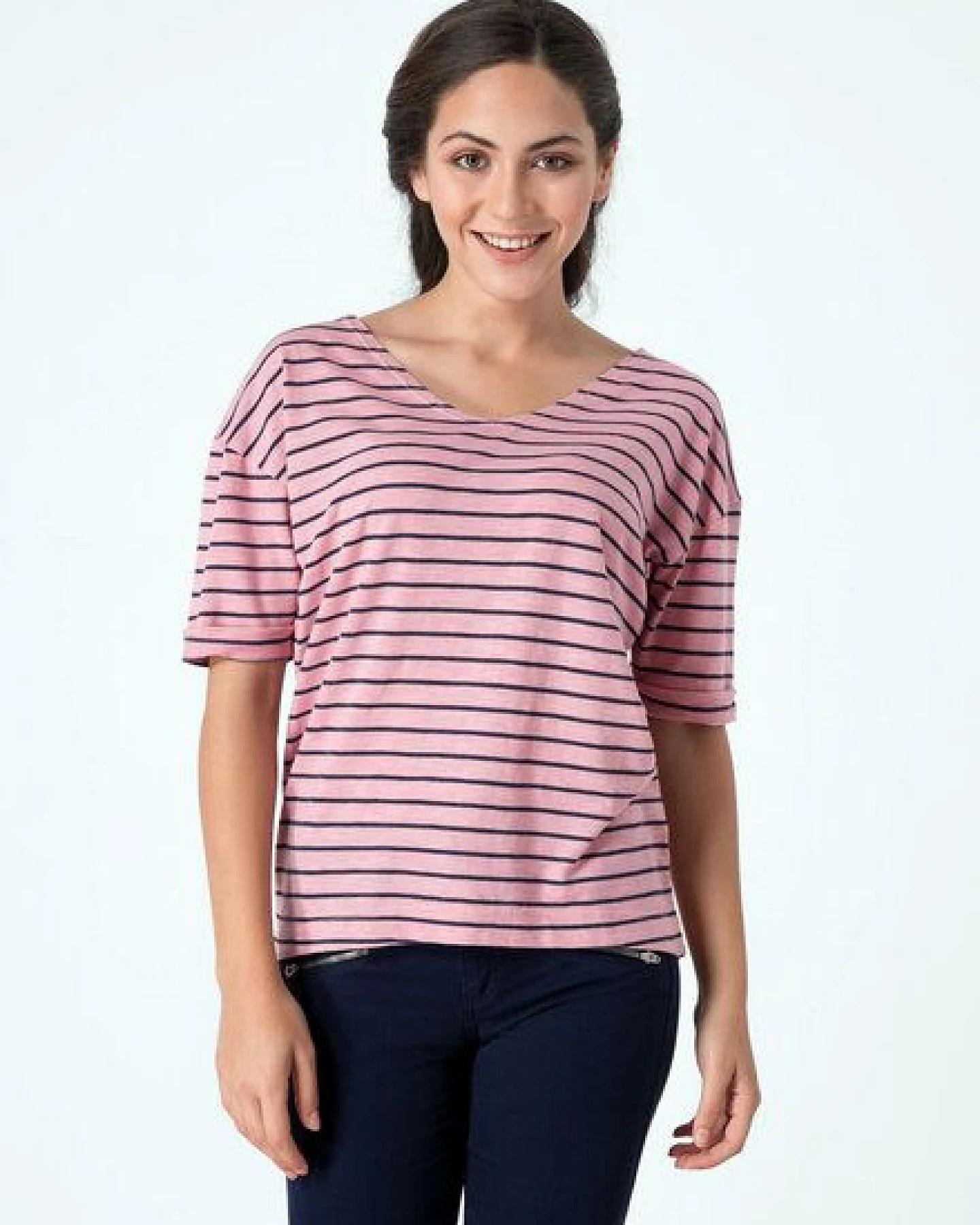 ORGANICATION Gestreiftes T-Shirt mit 1/2 Arm und längerem Rückenteil – Ansicht 2
