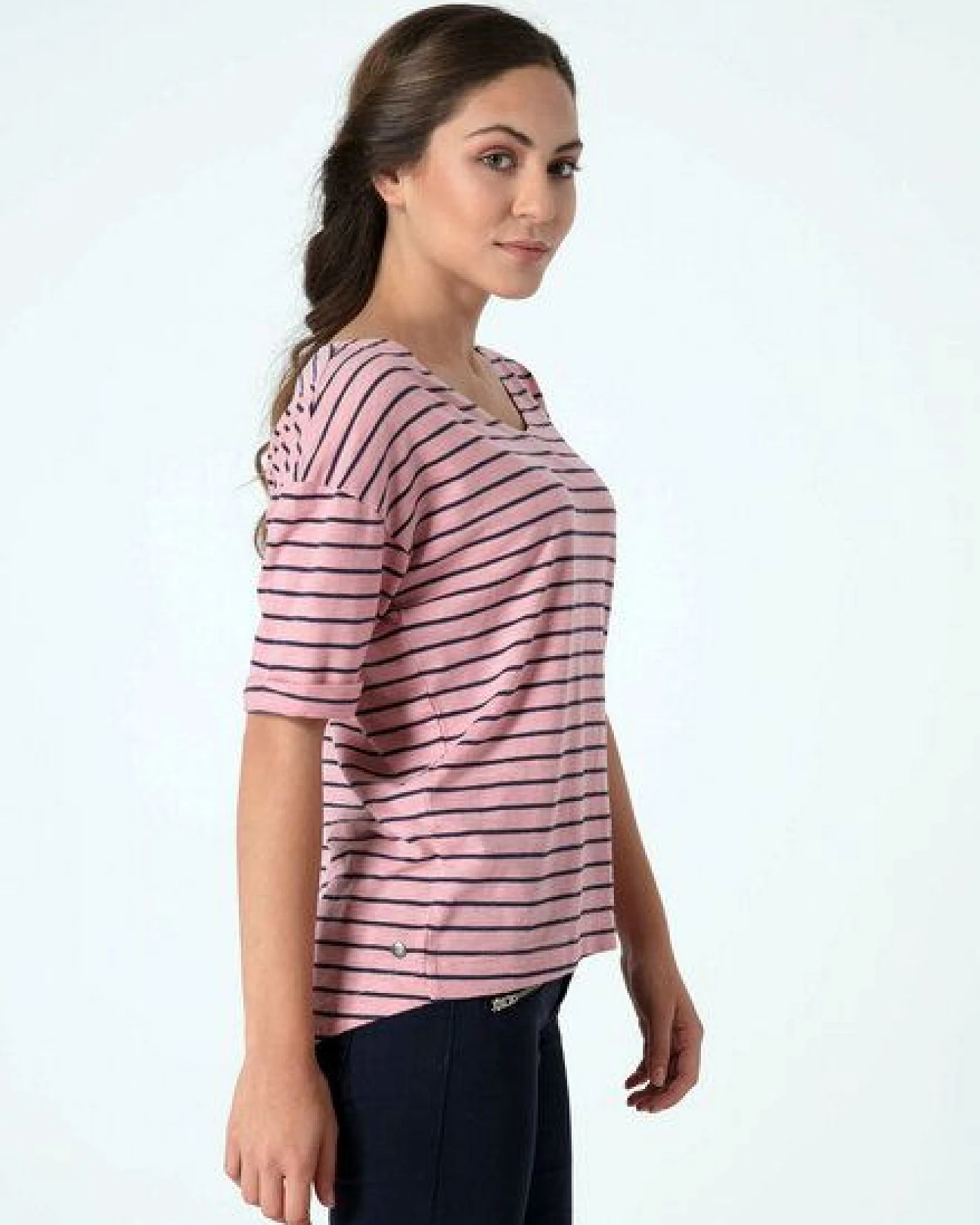 ORGANICATION Gestreiftes T-Shirt mit 1/2 Arm und längerem Rückenteil – Ansicht 3