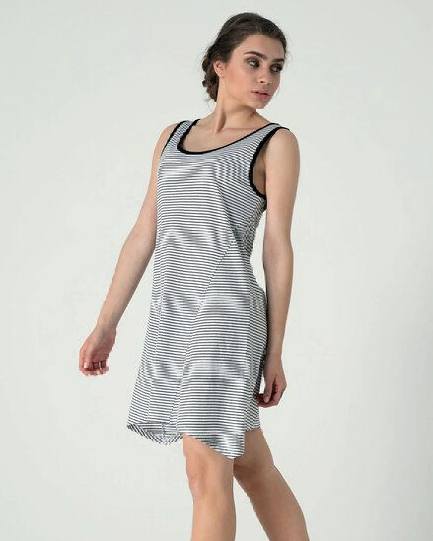 ORGANICATION Ärmelloses Gestreiftes Jersey-Kleid aus Bio-Baumwolle – Ansicht 4