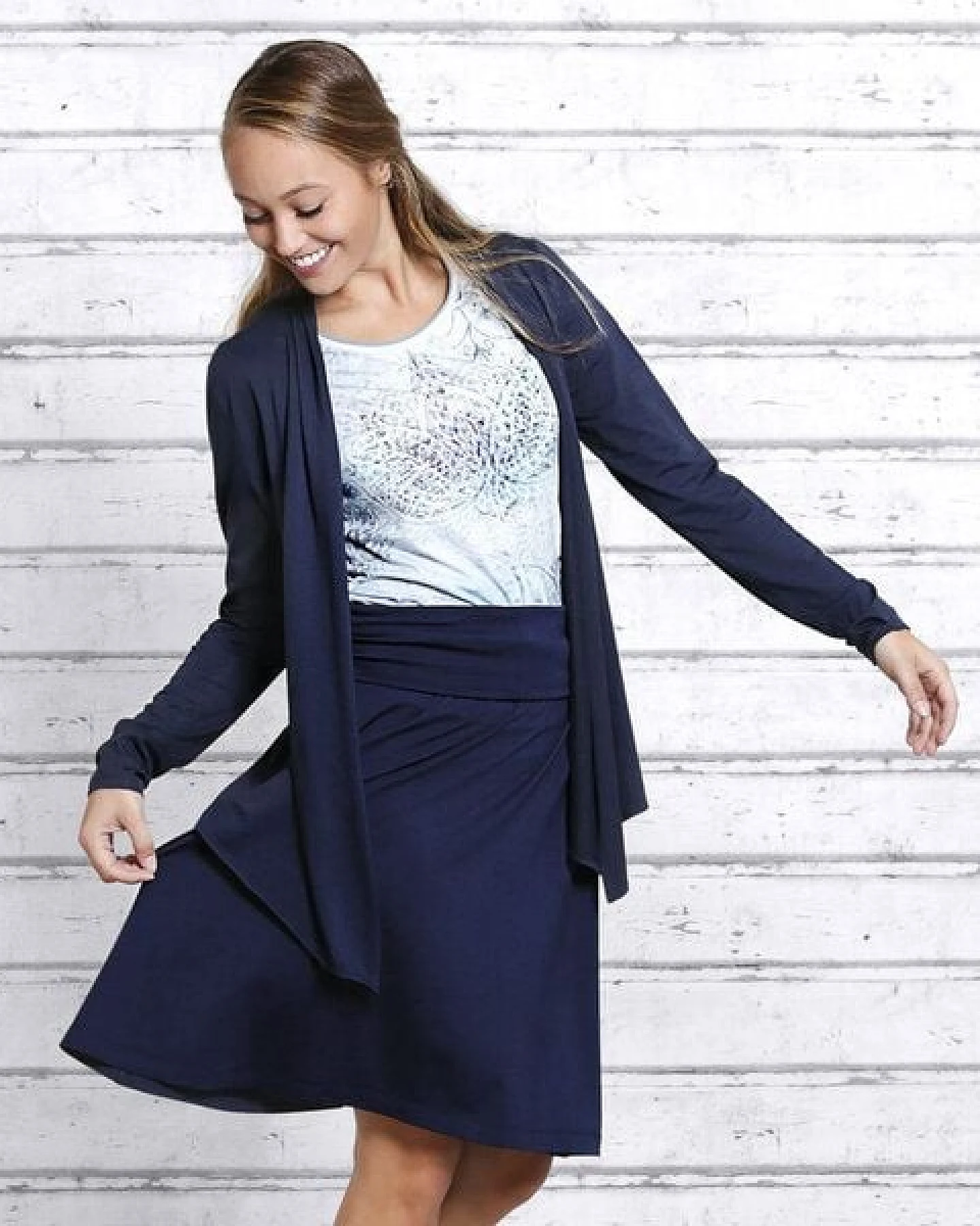 The Spirit of OM Jersey Cardigan Chakra blau – Ansicht 2
