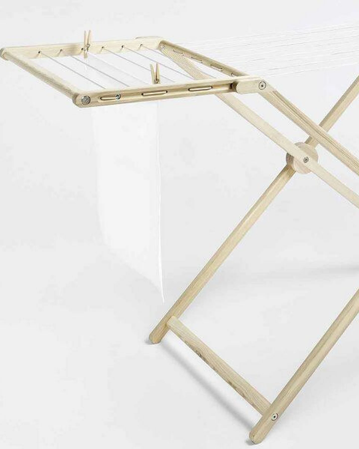 4betterdays Wäscheständer aus hochwertigem Eschenholz - Made in Germany – Ansicht 2