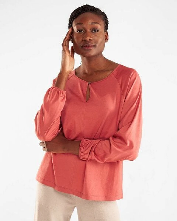 Alma & Lovis Feminines Blusenshirt aus Bio-Baumwolle