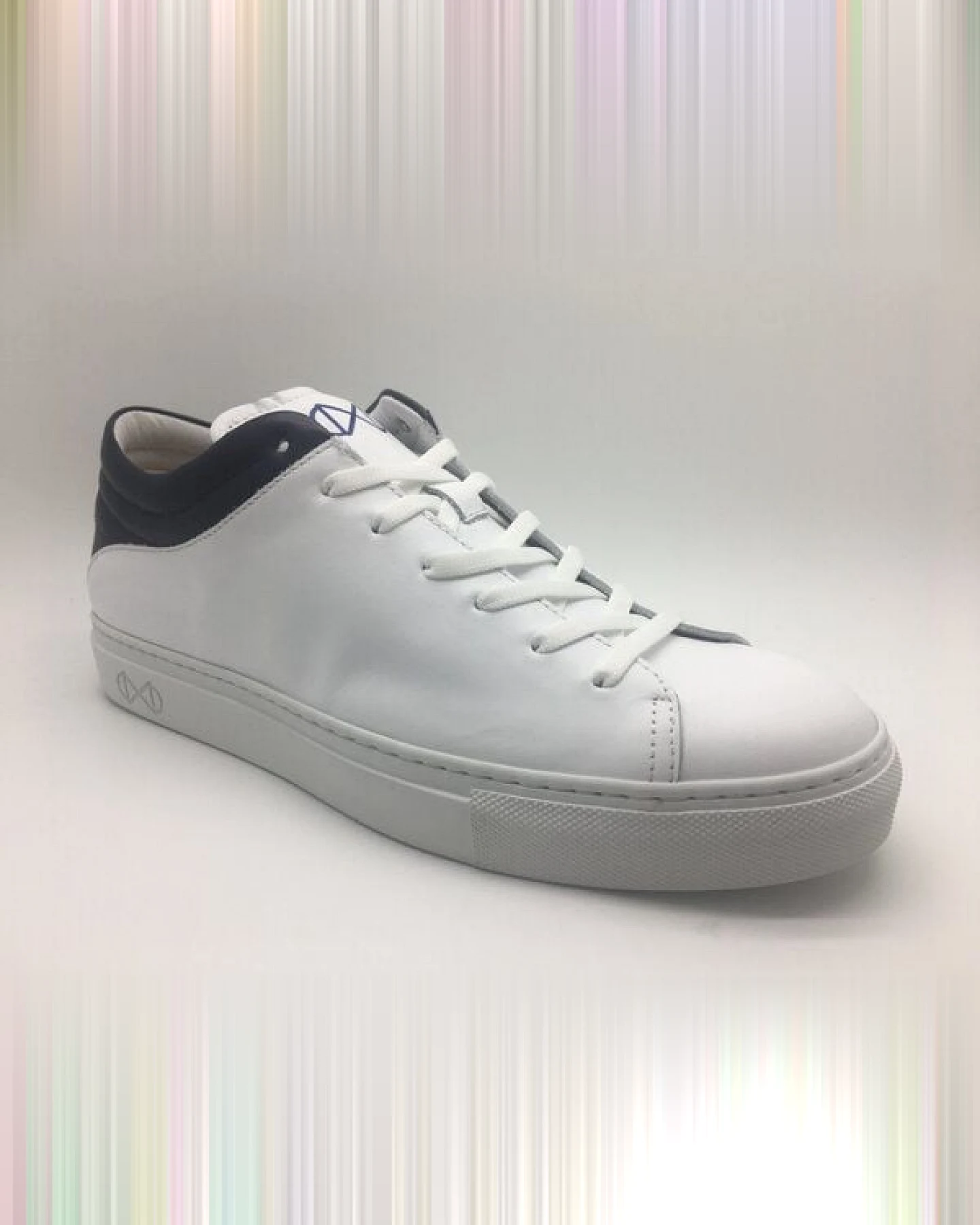 Sneaker aus Leder "nat-2 Sleek Low white navy" in weiß und blau – Ansicht 2