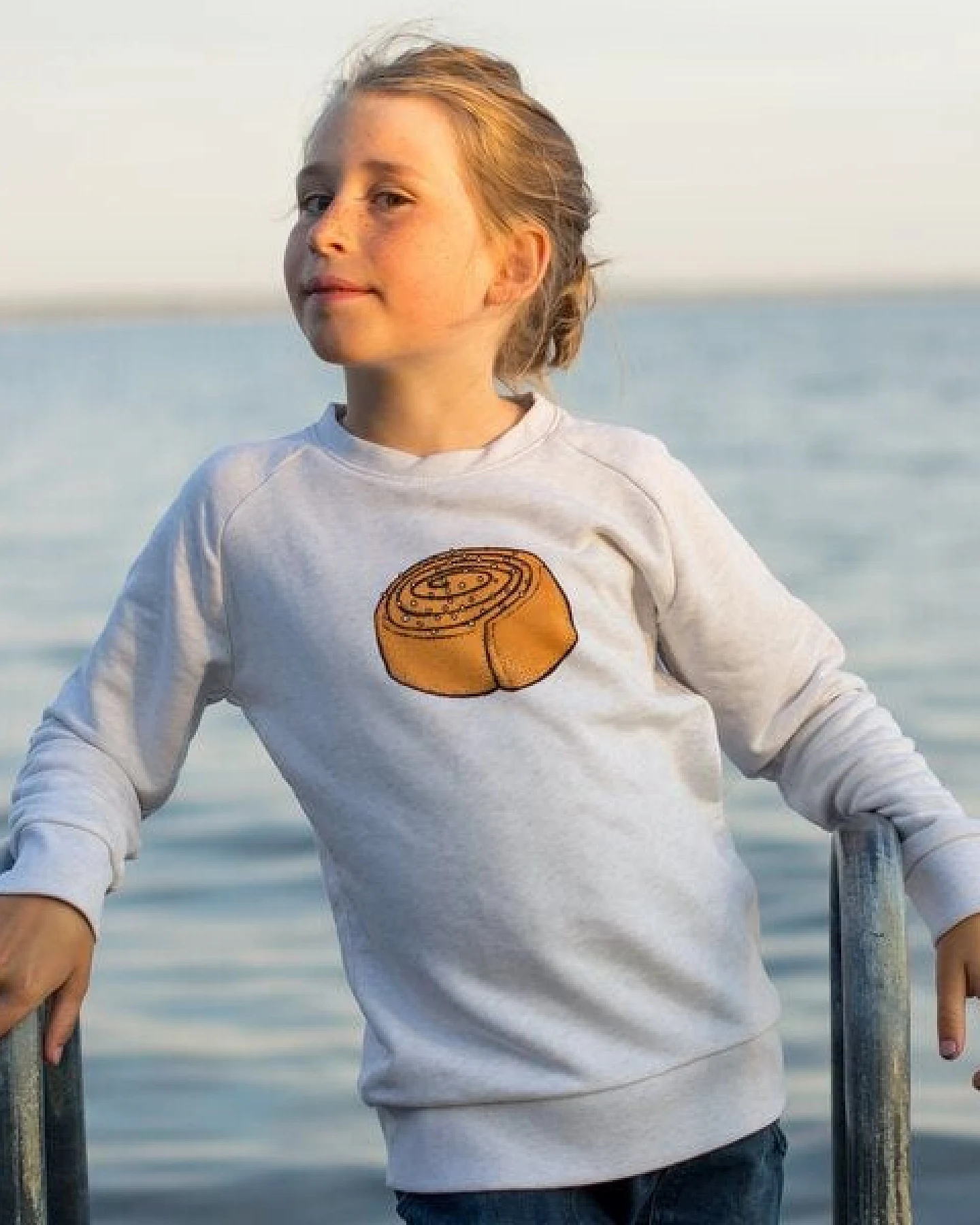 Cmig Zimtschnecke Pulli in cream heather grey – Ansicht 3