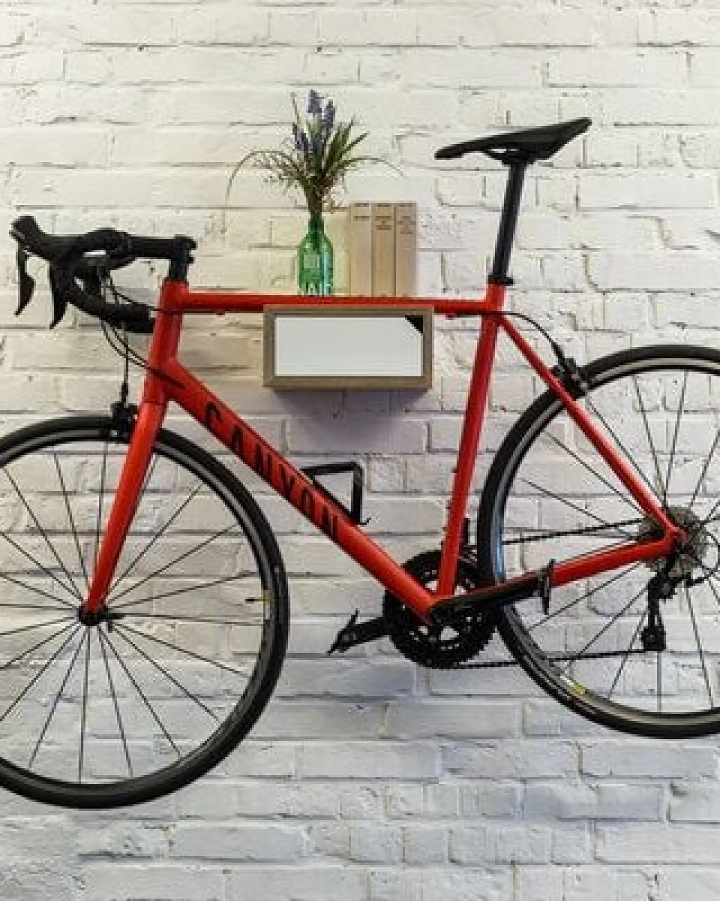 Bicycledudes Fahrrad Wandhalterung "JAKOB" aus nachhaltigem Holz – Ansicht 3
