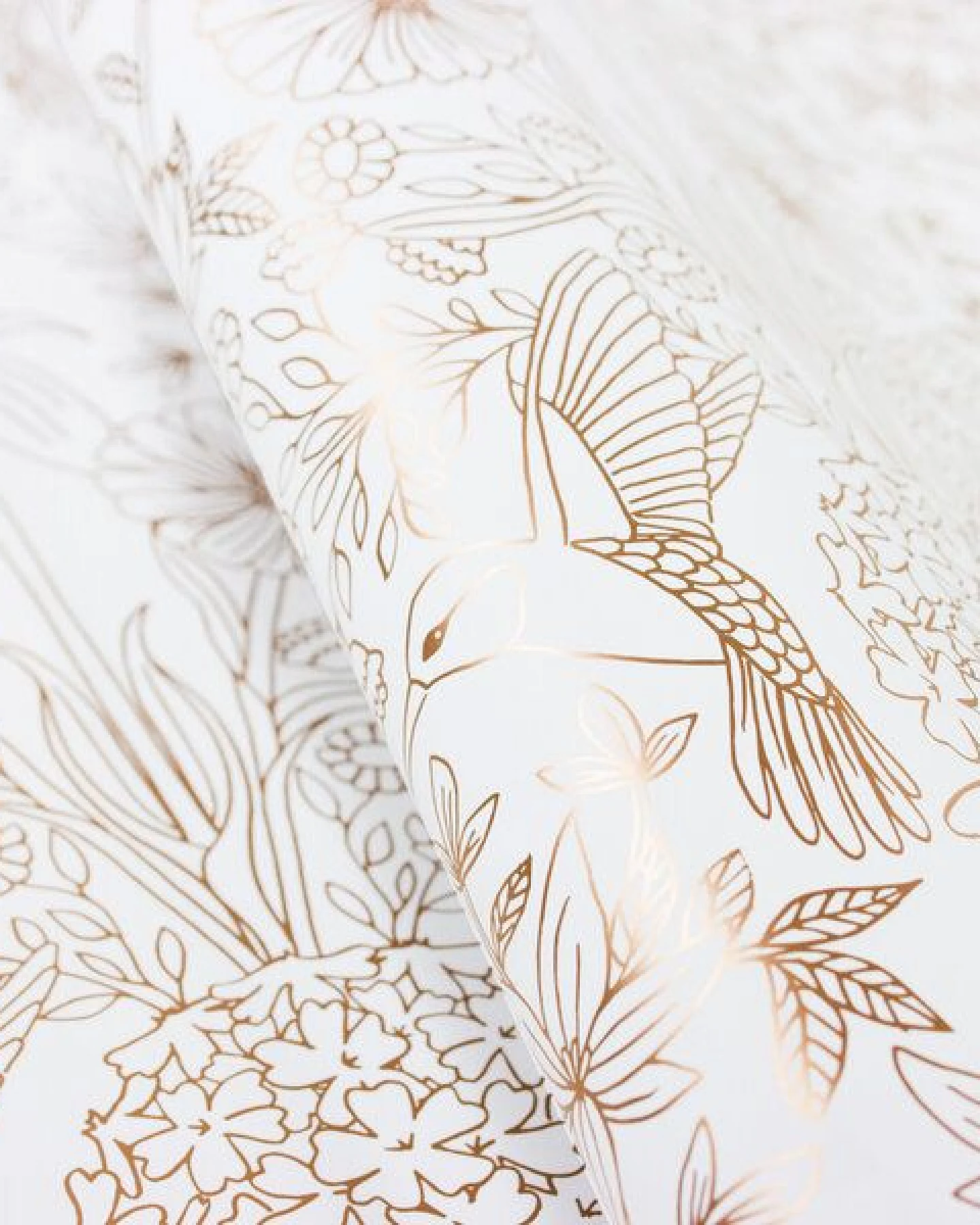 Bow & Hummingbird Geschenkpapier Flower Garden – Ansicht 2