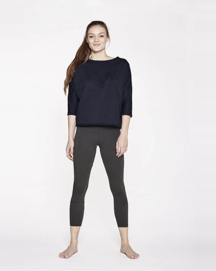 YOIQI Sweater Pulli aus biologischer Baumwolle mit Y Logo