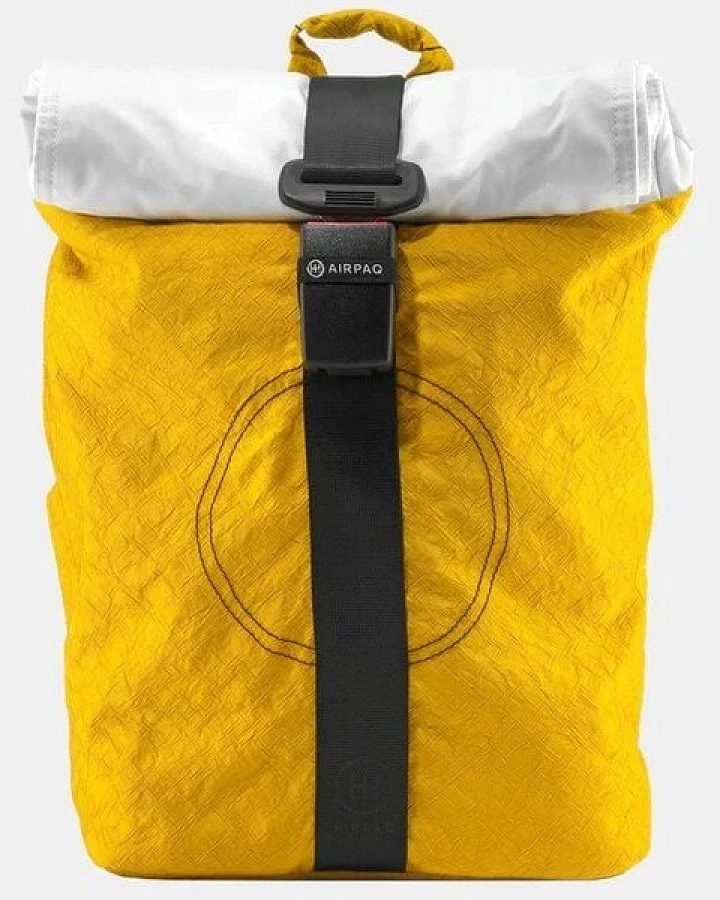 Airpaq Rucksack aus Autoschrott