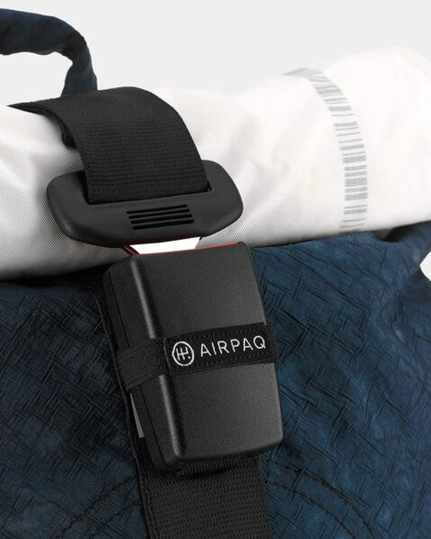 Airpaq Rucksack aus Autoschrott – Ansicht 2