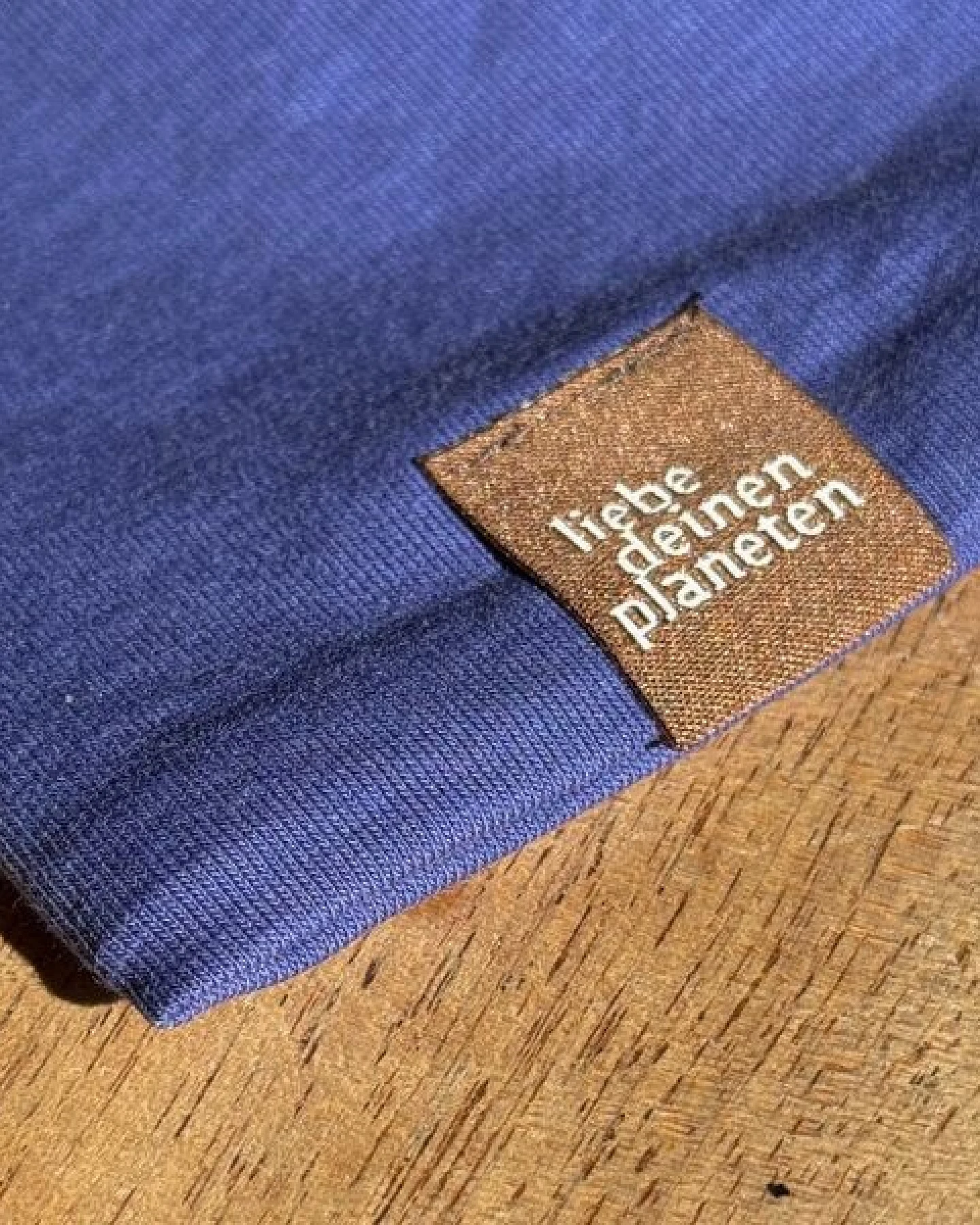 Liebe Deinen Planeten Bio Beanie in 3 Größen Herren & Damen in vielen Farben bequeme Jersey Mütze aus Bio Baumwollmix – Ansicht 4
