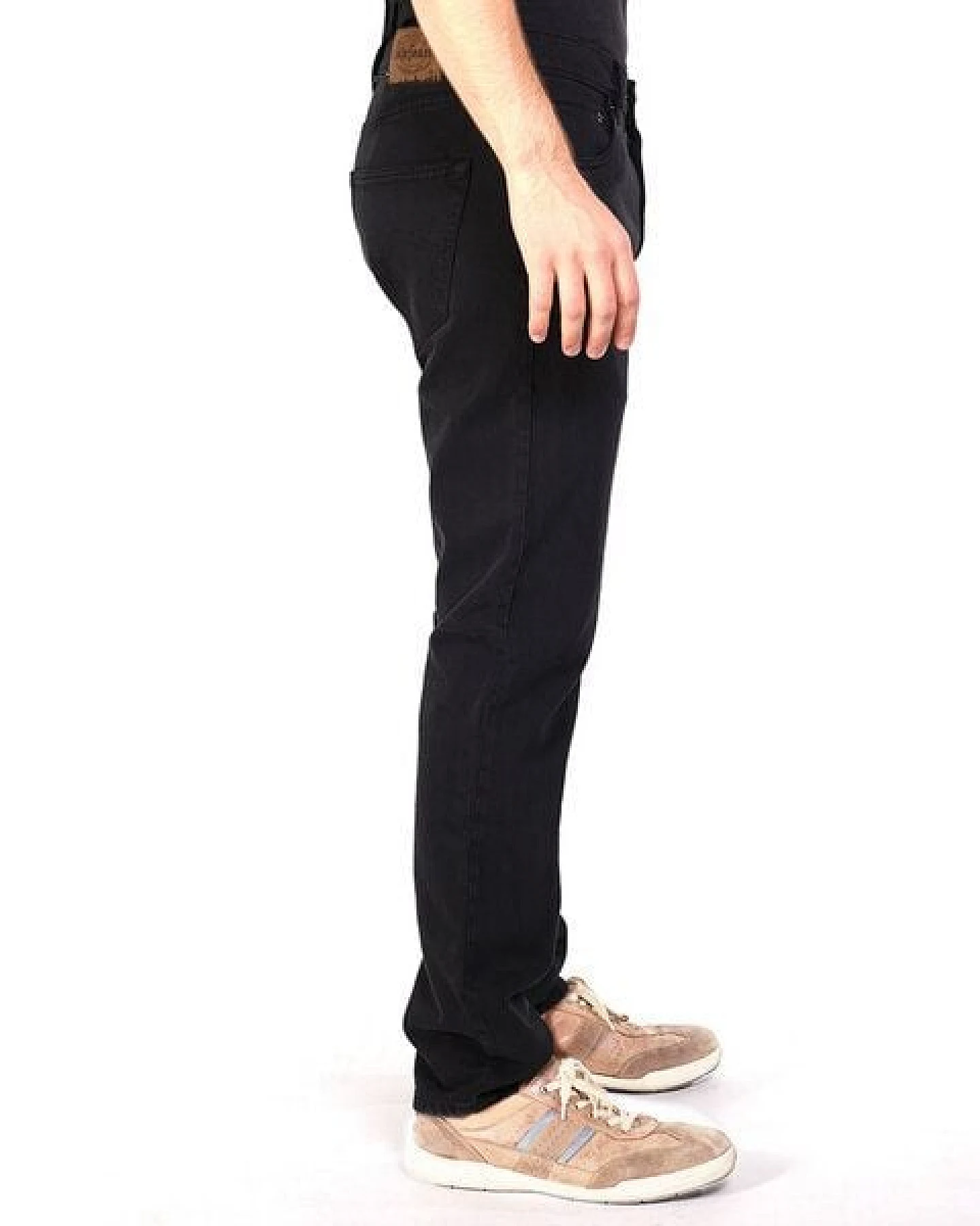 fairjeans schwarze basic Jeans REGULAR BLACK aus 100% Bio-Baumwolle ohne Elastan – Ansicht 3