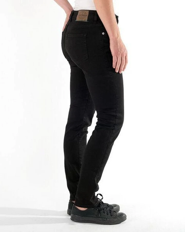 fairjeans schwarze Jeans SLIMMY BLACK, schmales Bein, mittelhoher Bund, Bio-Baumwolle