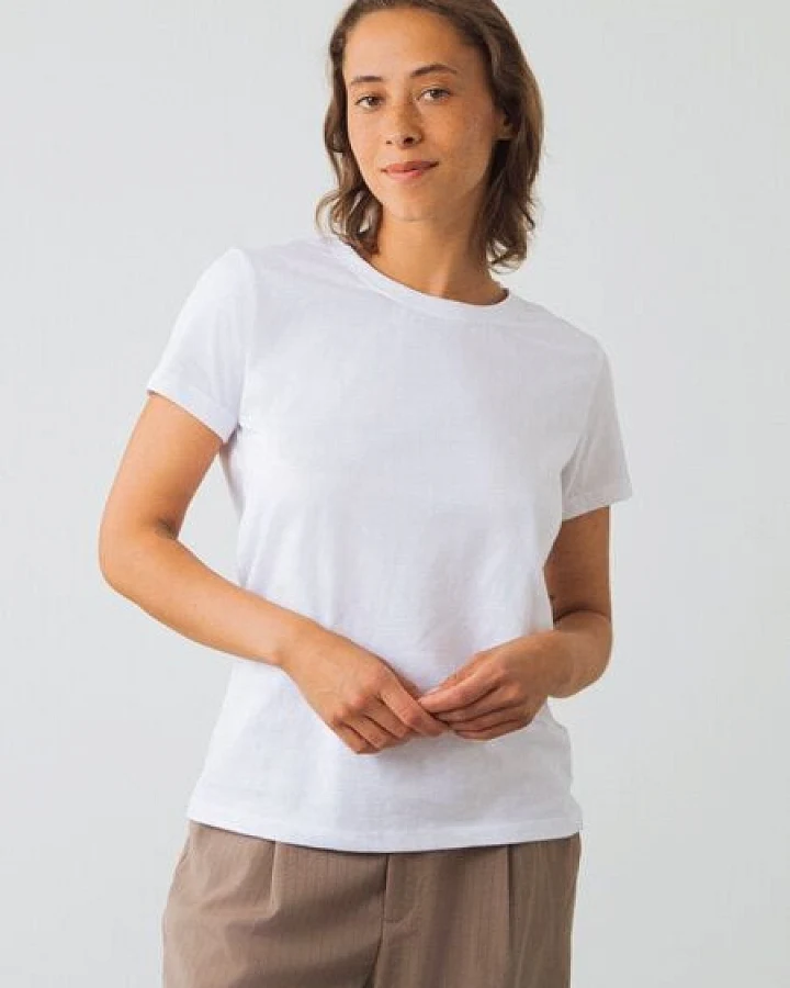 Honest Basics Damen Basic T-Shirt aus Bio- und recycelter Baumwolle