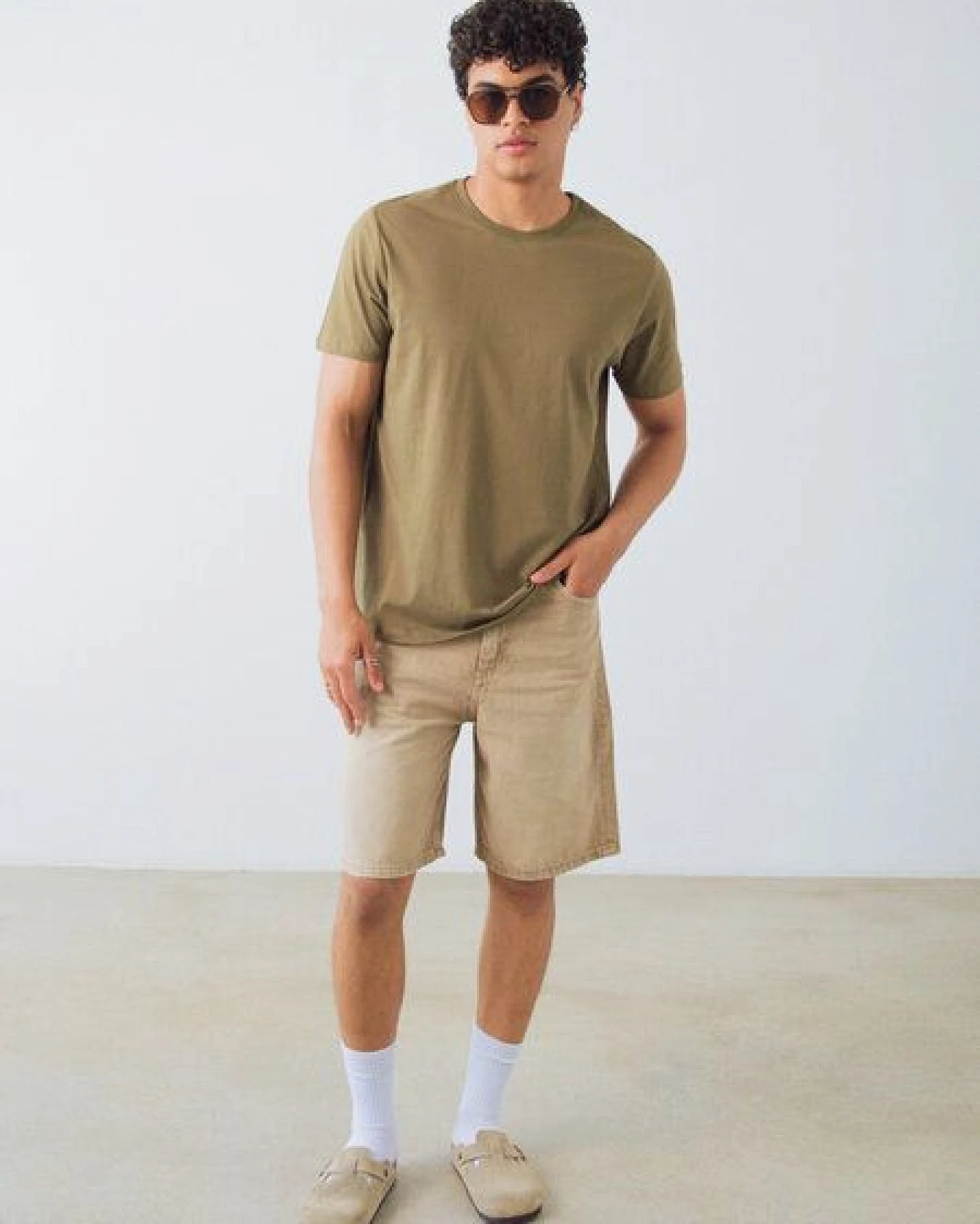 Honest Basics Herren Basic T-Shirt aus Bio- und recycelter Baumwolle – Ansicht 2