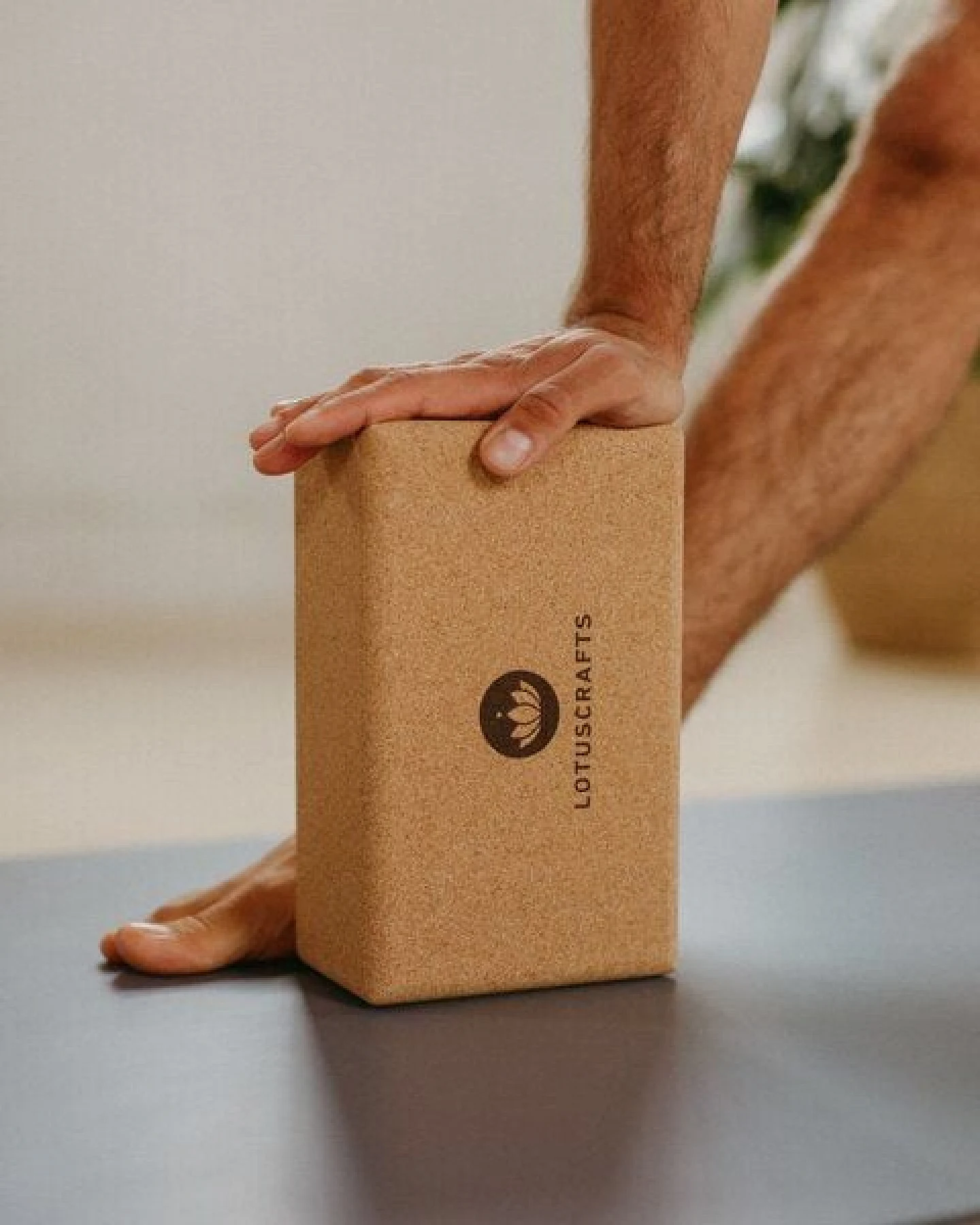 Lotuscrafts Yogablock Kork Supra Grip - ökologisch hergestellt (Klein) – Ansicht 3