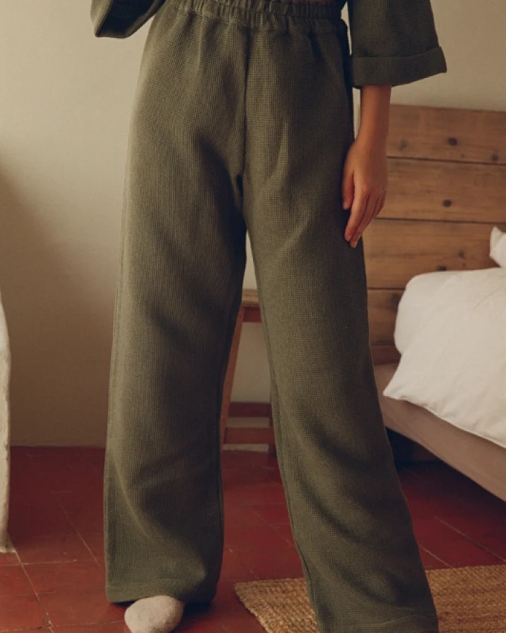 Nénés Damen vegan Hose Mimosa Khaki