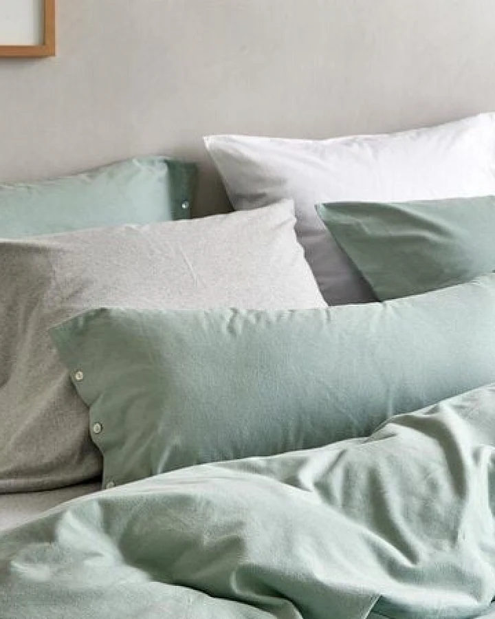 Pale Green