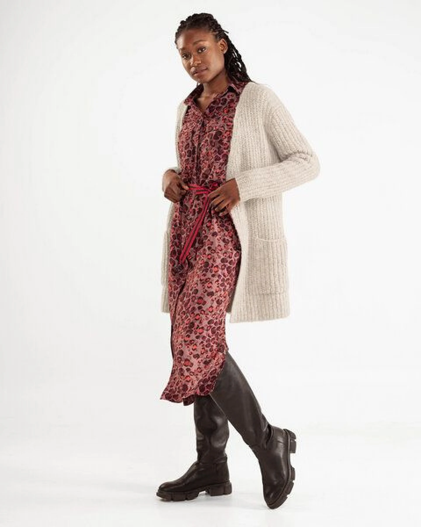 Alma & Lovis Strickjacke aus Suri-Alpaka-Woll-Mix – Ansicht 2