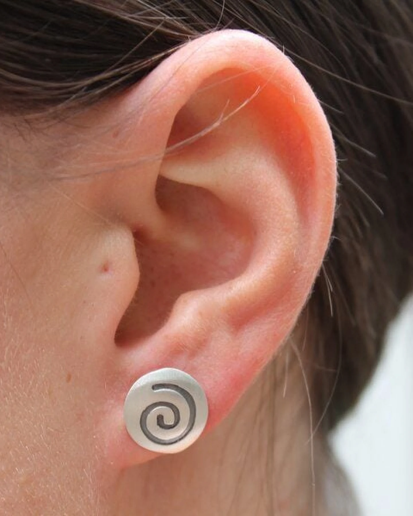pakilia Silber Ohrringe Spirale Fair-Trade und handmade – Ansicht 3