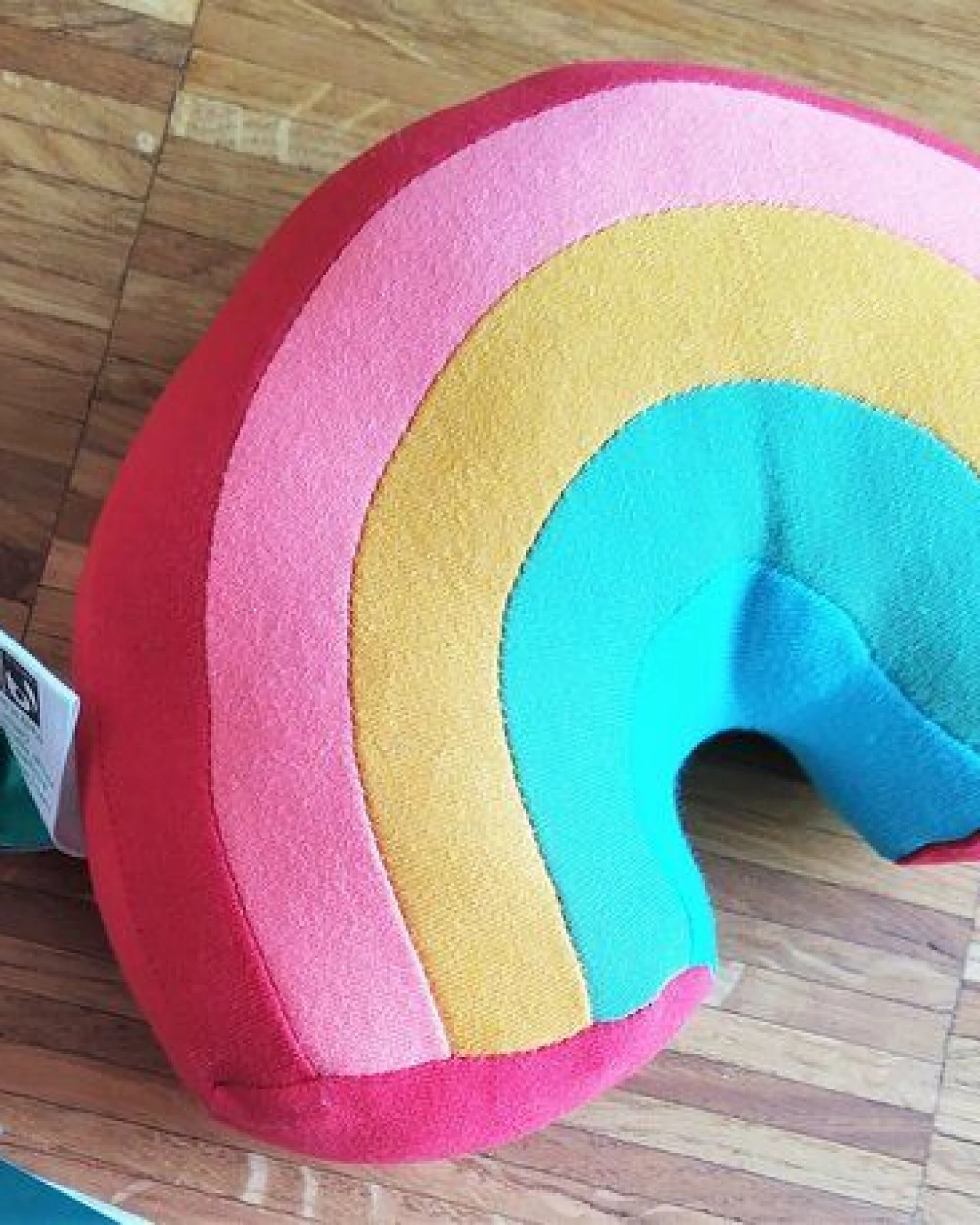 Little Green Radicals veganer kuscheliger Regenbogen aus Bio-Baumwolle – Ansicht 2