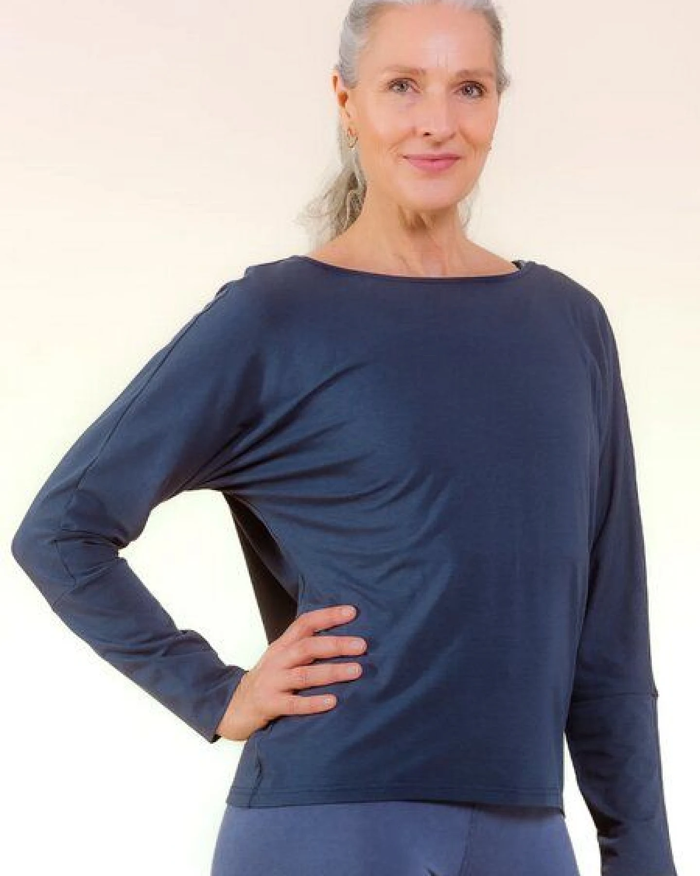 nice to meet me Cover Up – Longsleeve aus TENCEL Lyocell und Bio-Baumwolle – Ansicht 2