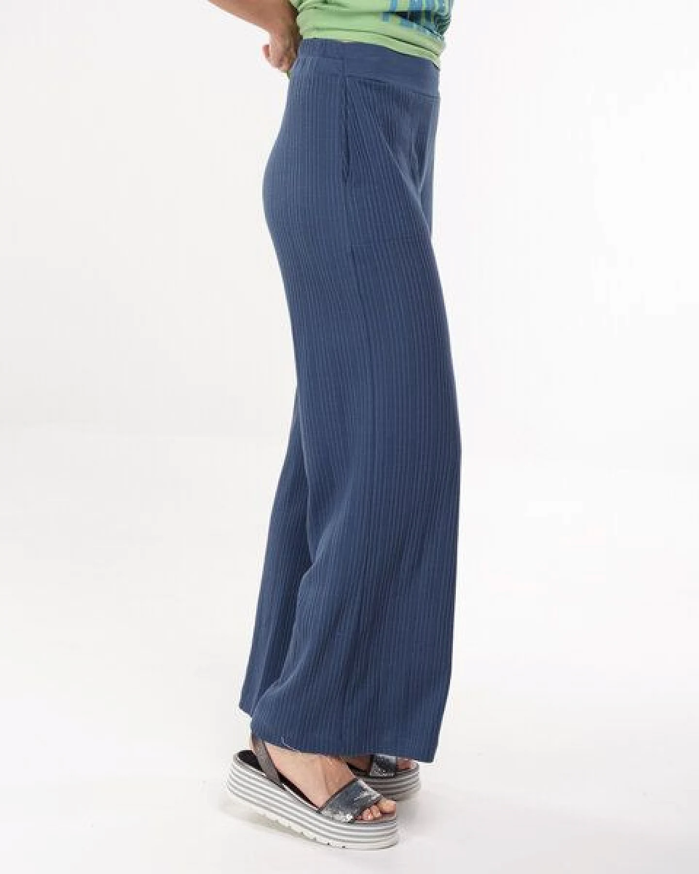 Alma & Lovis Marlene aus feinem Rippen-Jersey – Ansicht 3