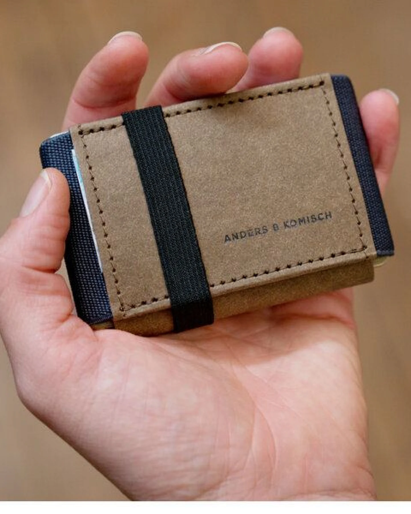 ANDERS & KOMISCH Mini Portemonnaie mit Münzfach A&K MINI CLASSIC - Slim Wallet Braun – Ansicht 2