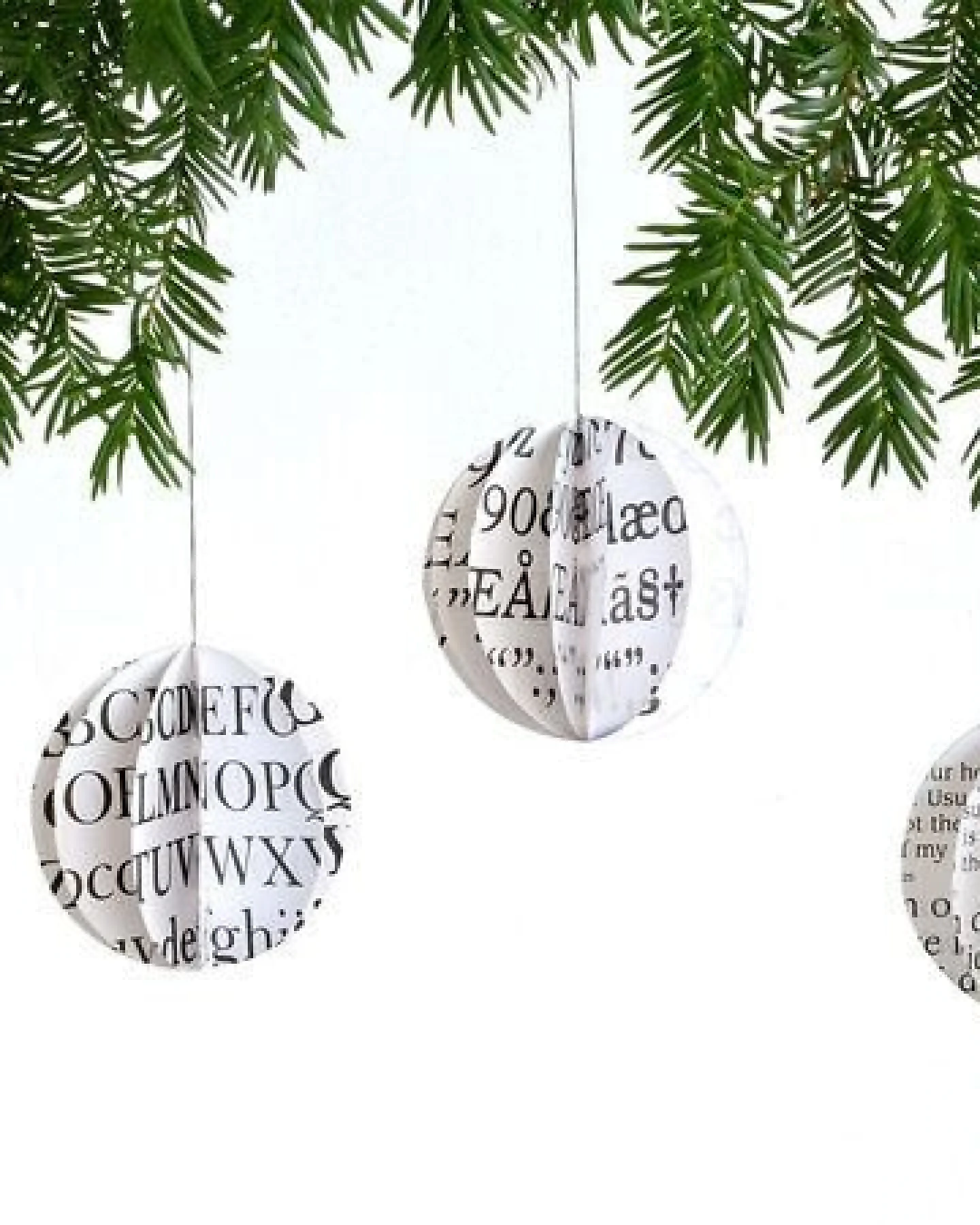 renna deluxe Weihnachtskugel Kugel mit Noten aus Papier Baumschmuck – Ansicht 4