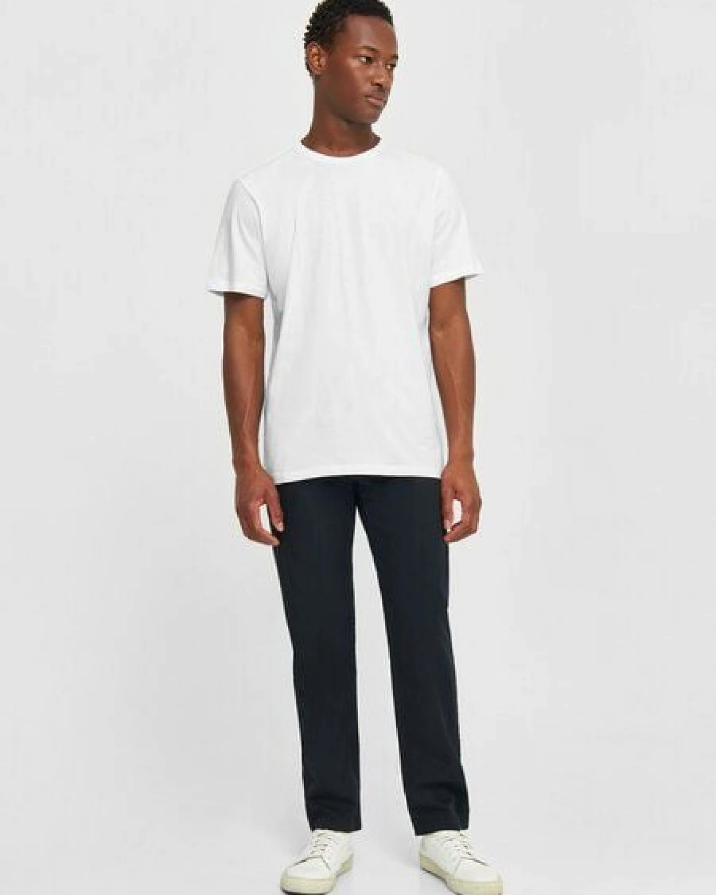KnowledgeCotton Apparel Basic T-Shirt O-Neck aus Bio-Baumwolle – Ansicht 4