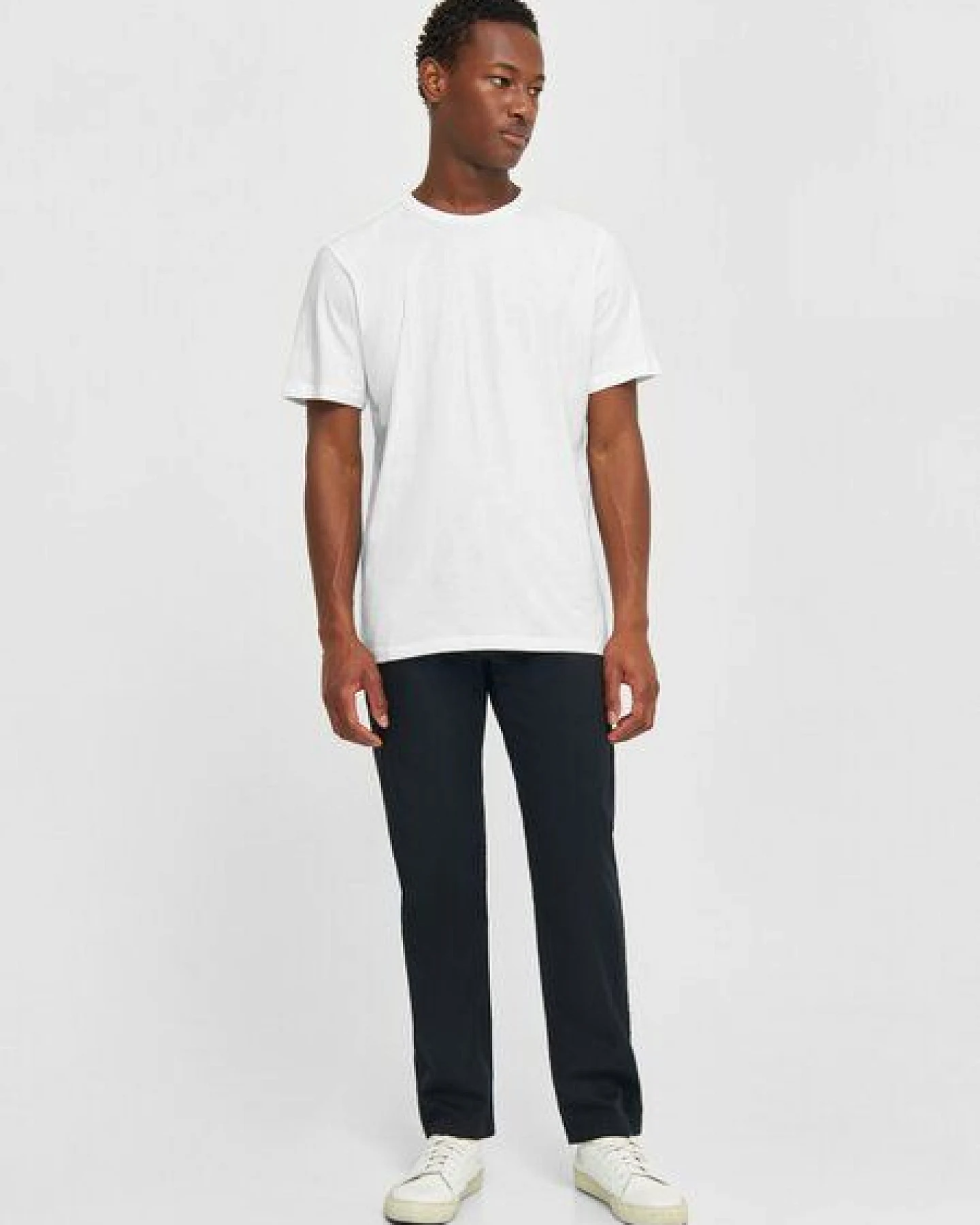 KnowledgeCotton Apparel Basic T-Shirt O-Neck aus Bio-Baumwolle – Ansicht 3