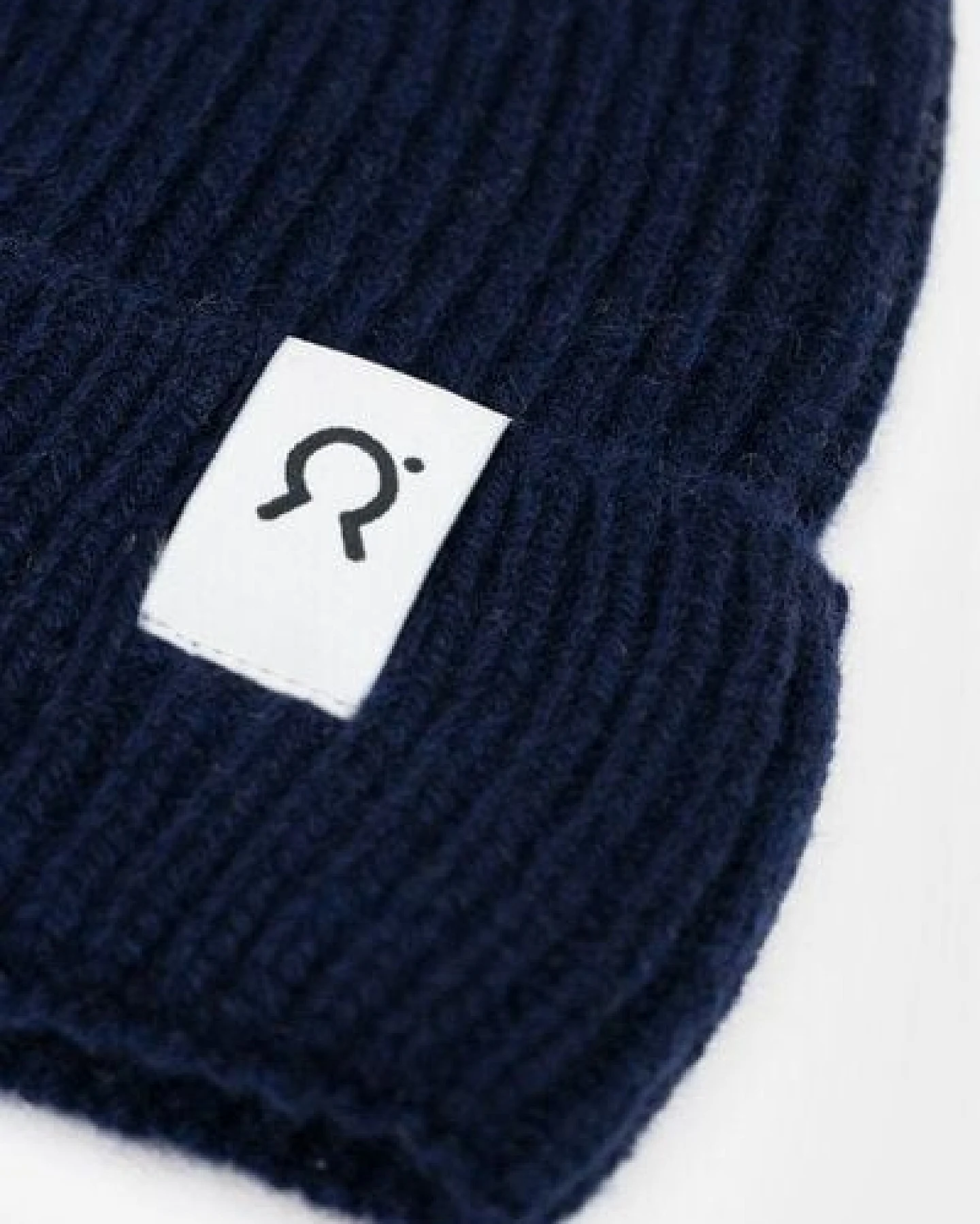 Rifò - Circular Fashion Made in Italy Recycelte Kaschmir-Mütze - Marcello – Ansicht 3