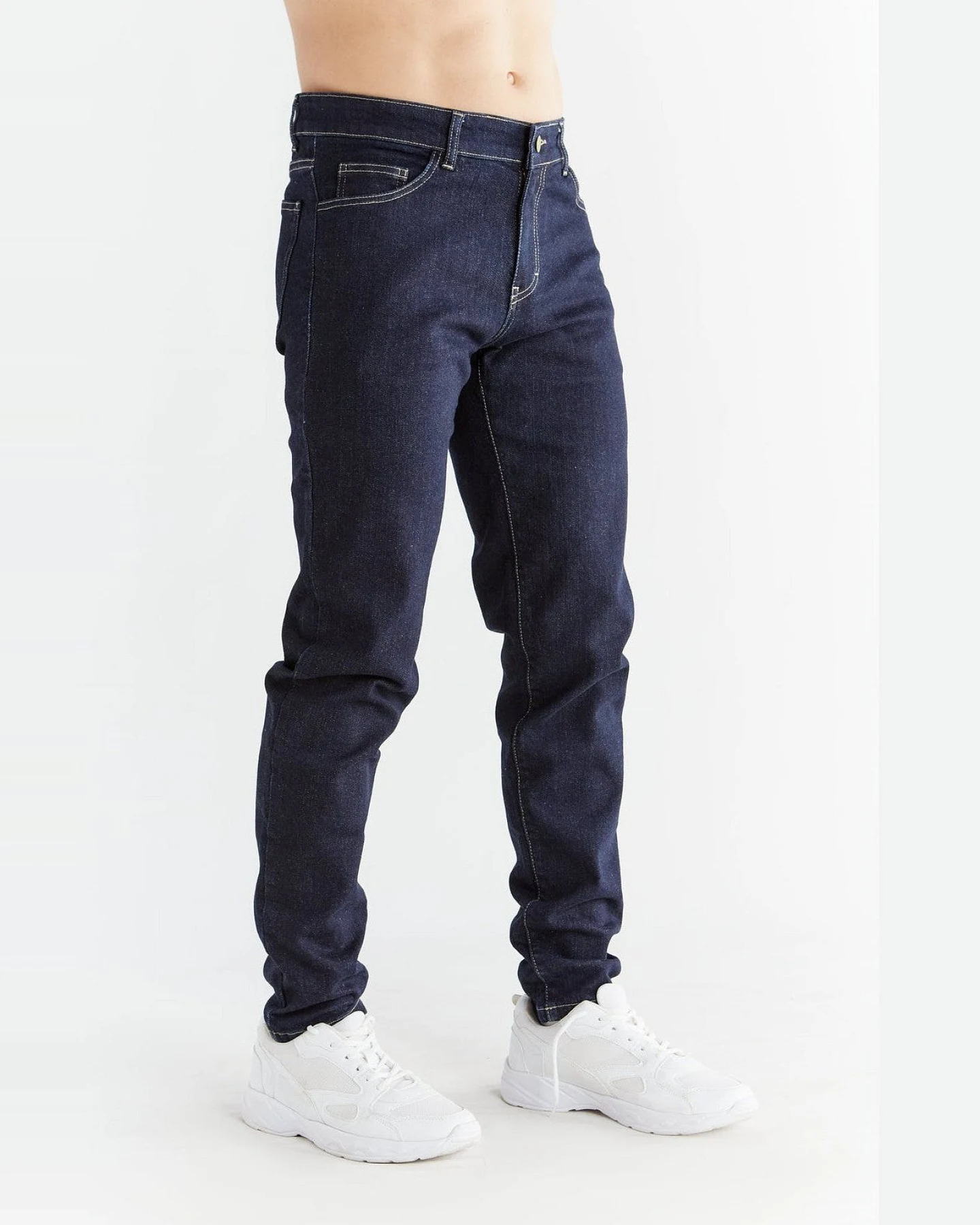 Evermind Herren vegan Jeans Slim Fit Dunkles Schieferblau – Ansicht 2