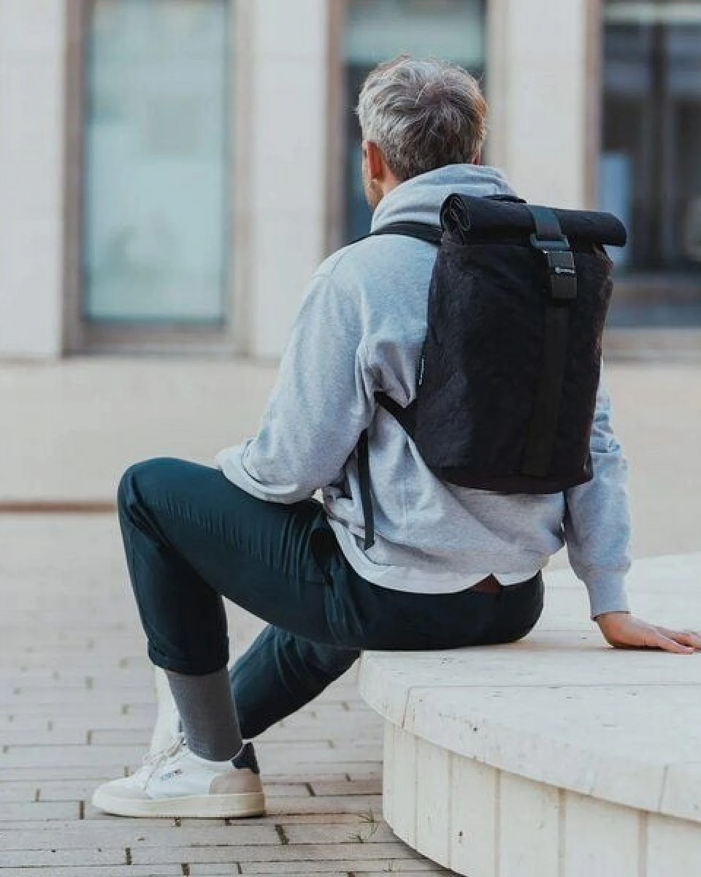 Airpaq Rucksack aus unkaputtbarem Automaterial – Ansicht 3