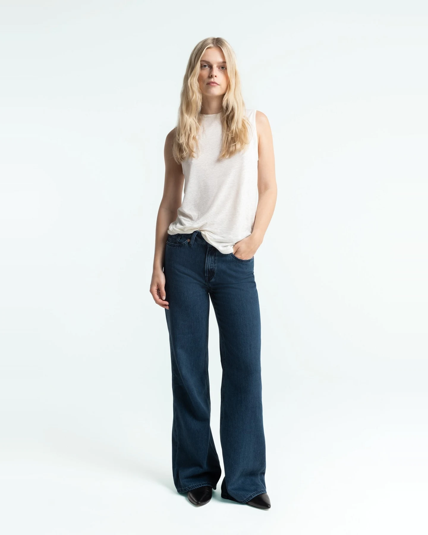 Kings of Indigo Damen vegan Jeans Jane Alex Washed Dark – Ansicht 2