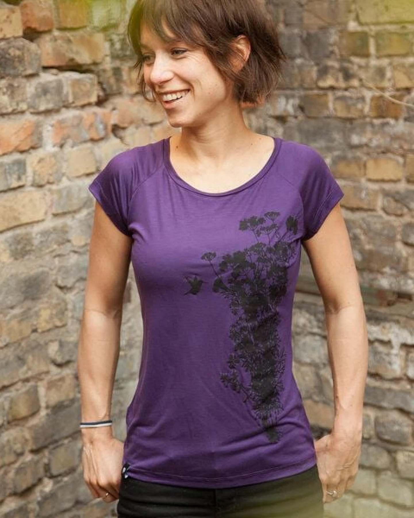 päfjes Pflanzen Kolibri - Fair gehandeltes Frauen T-Shirt mit TENCEL Lyocell – Ansicht 2