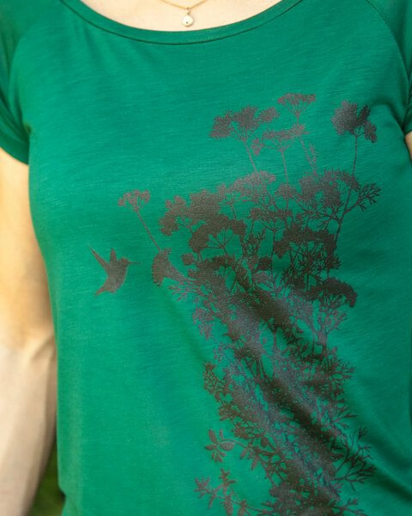 päfjes Pflanzen Kolibri - Fair gehandeltes Frauen T-Shirt mit TENCEL Lyocell – Ansicht 3